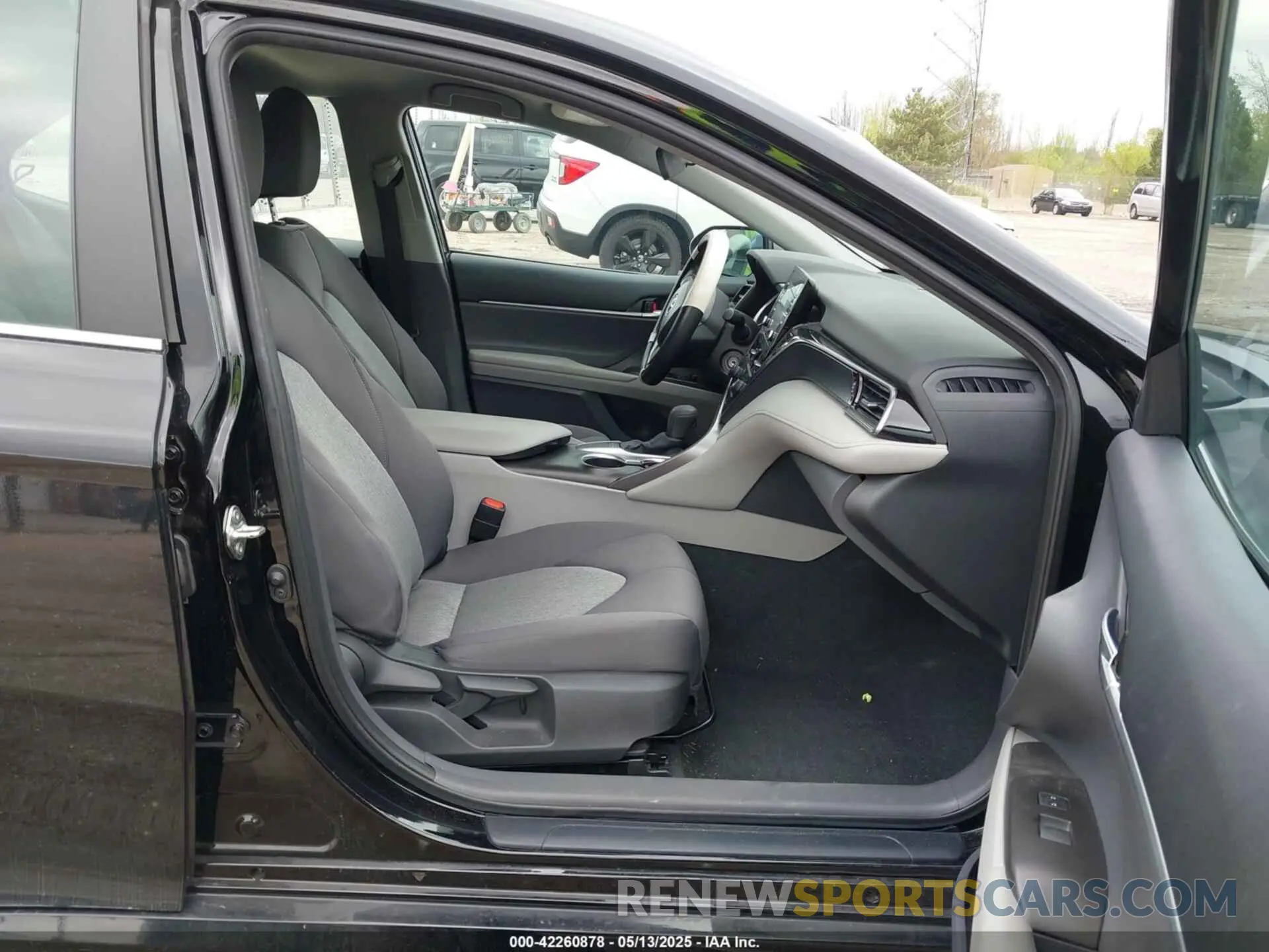 5 fotografías del automóvil dañado 4T1C11AK9NU650716 TOYOTA CAMRY 2022
