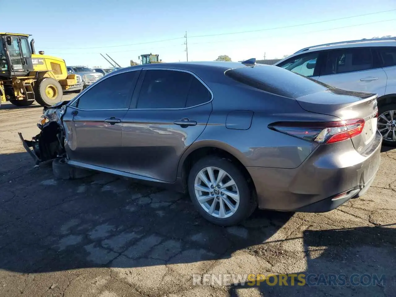 2 fotografías del automóvil dañado 4T1C11AK9NU653194 TOYOTA CAMRY 2022