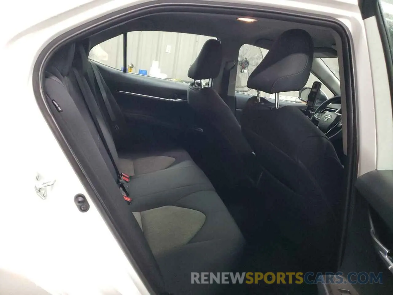 10 fotografías del automóvil dañado 4T1C11AK9NU660386 TOYOTA CAMRY 2022