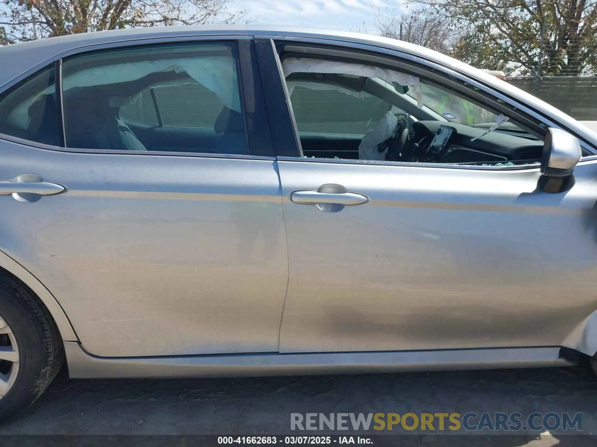 13 fotografías del automóvil dañado 4T1C11AK9NU695736 TOYOTA CAMRY 2022