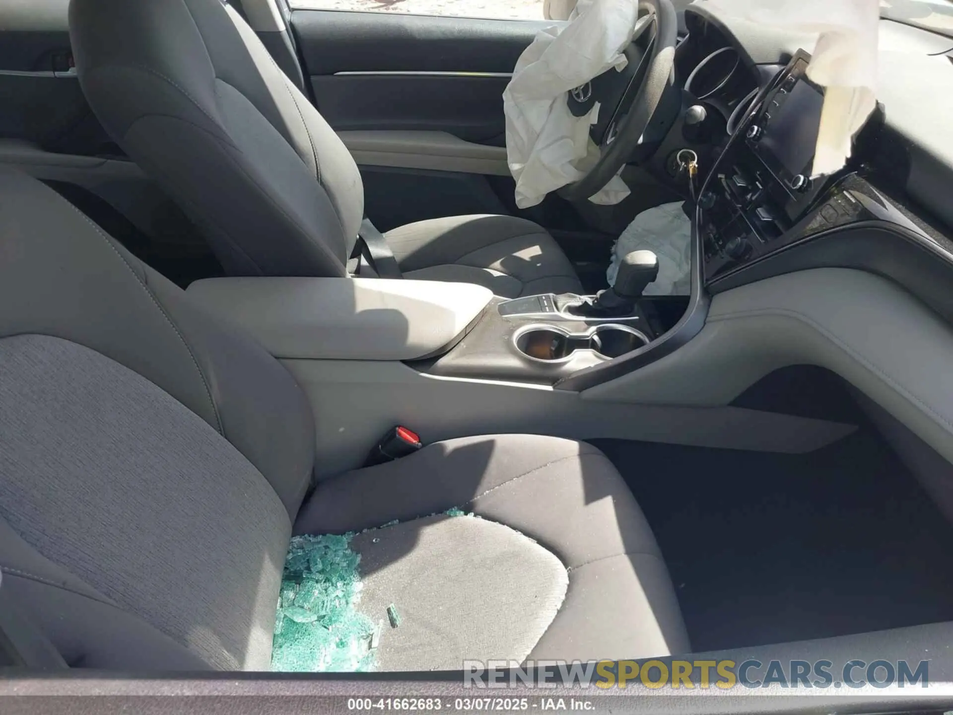 5 fotografías del automóvil dañado 4T1C11AK9NU695736 TOYOTA CAMRY 2022