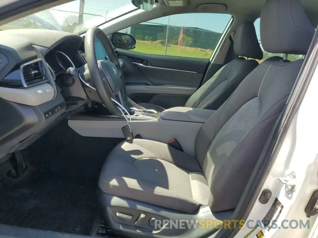 7 fotografías del automóvil dañado 4T1C11AK9NU697745 TOYOTA CAMRY 2022