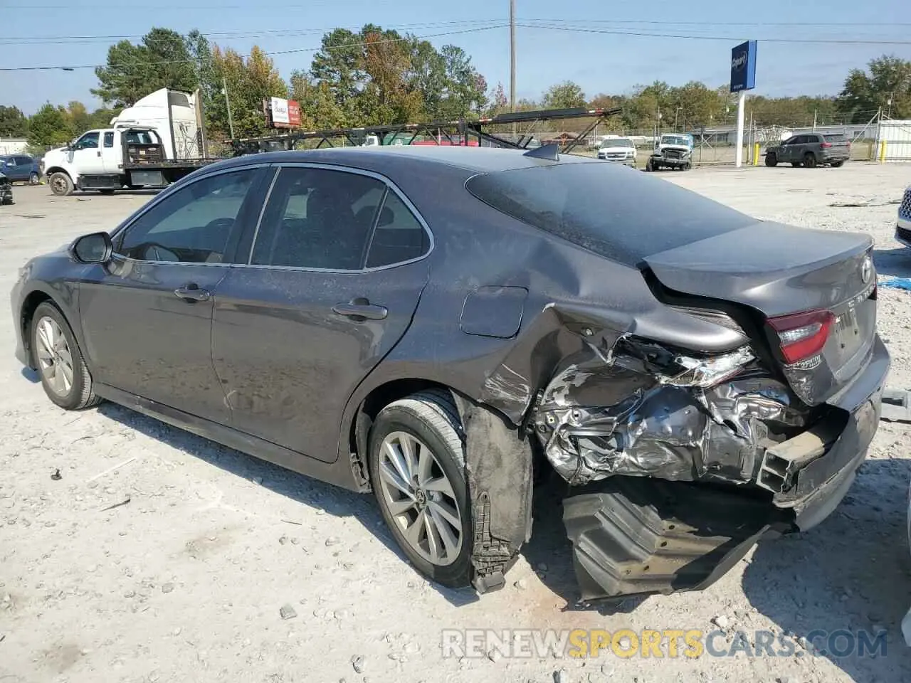 2 fotografías del automóvil dañado 4T1C11AK9NU717024 TOYOTA CAMRY 2022