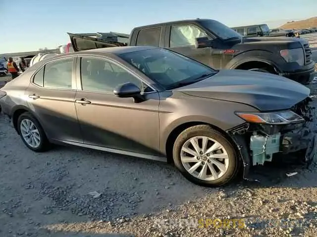 10 fotografías del automóvil dañado 4T1C11AK9NU717346 TOYOTA CAMRY 2022