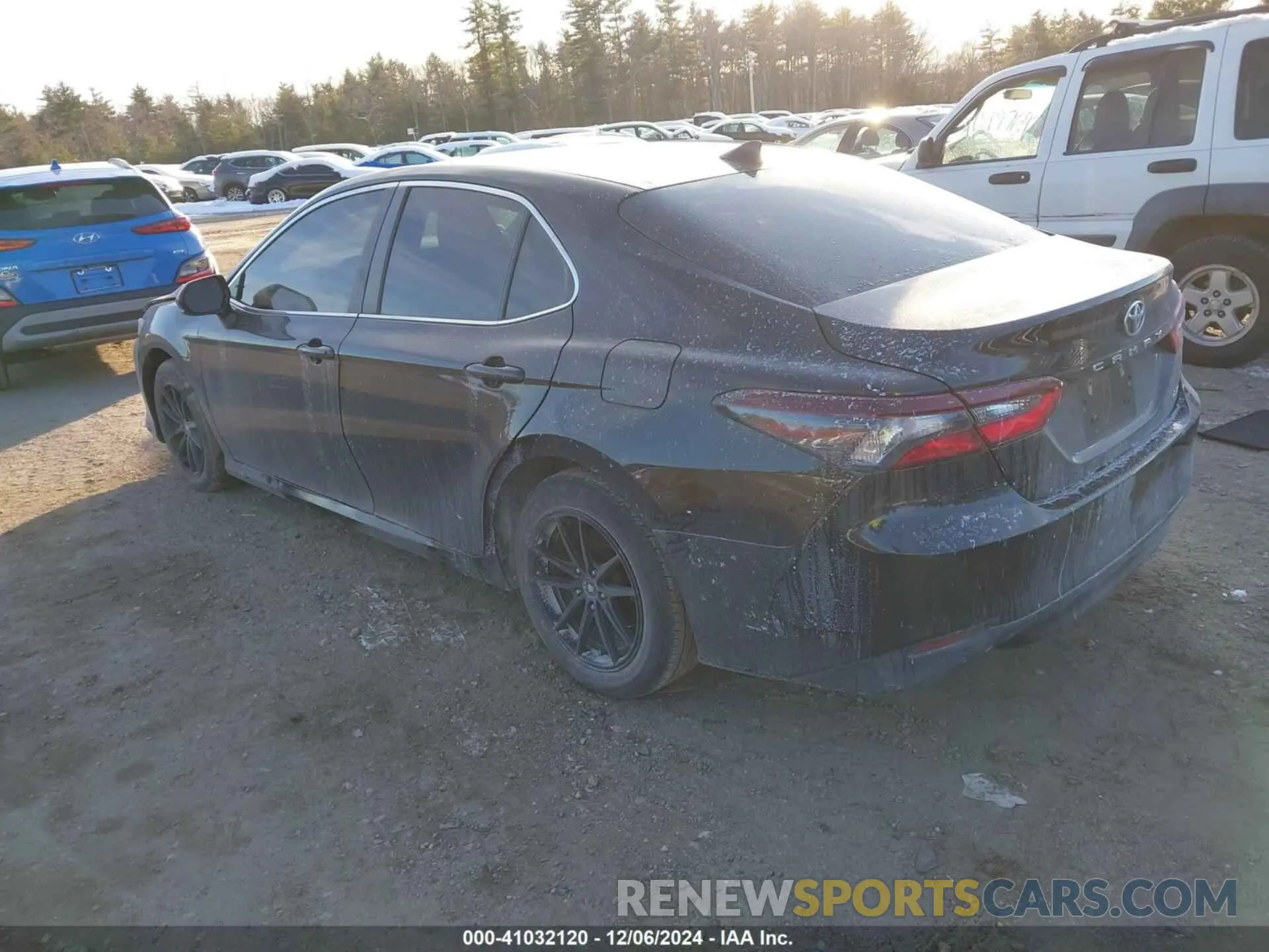 3 fotografías del automóvil dañado 4T1C11AKXNU048228 TOYOTA CAMRY 2022