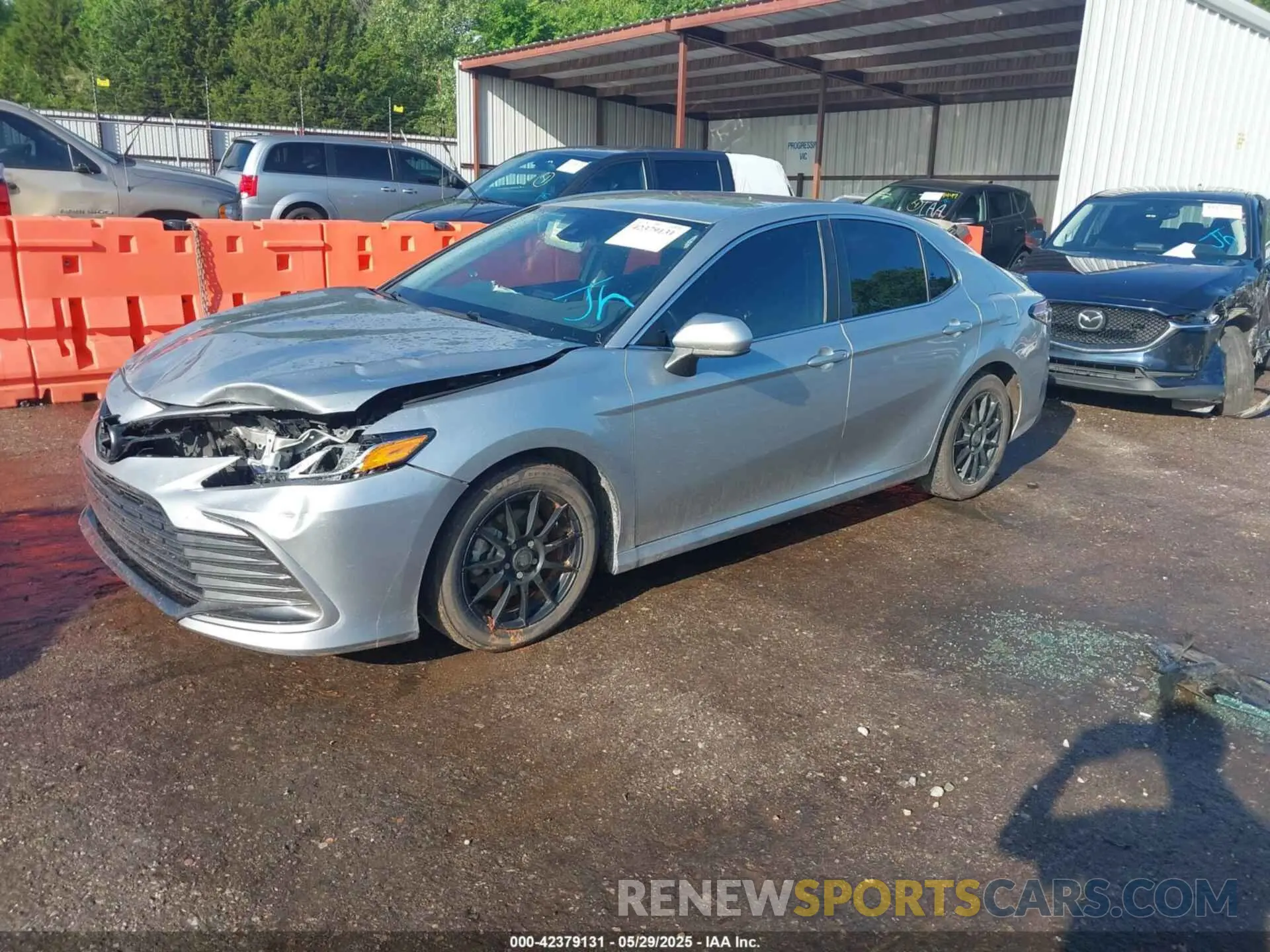 2 fotografías del automóvil dañado 4T1C11AKXNU055437 TOYOTA CAMRY 2022