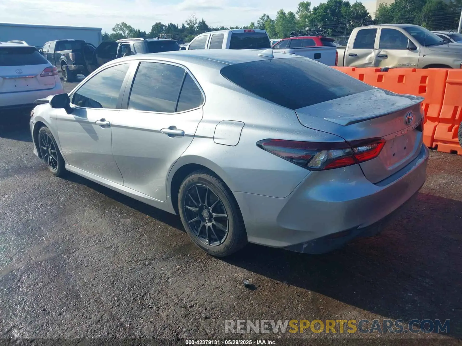 3 fotografías del automóvil dañado 4T1C11AKXNU055437 TOYOTA CAMRY 2022