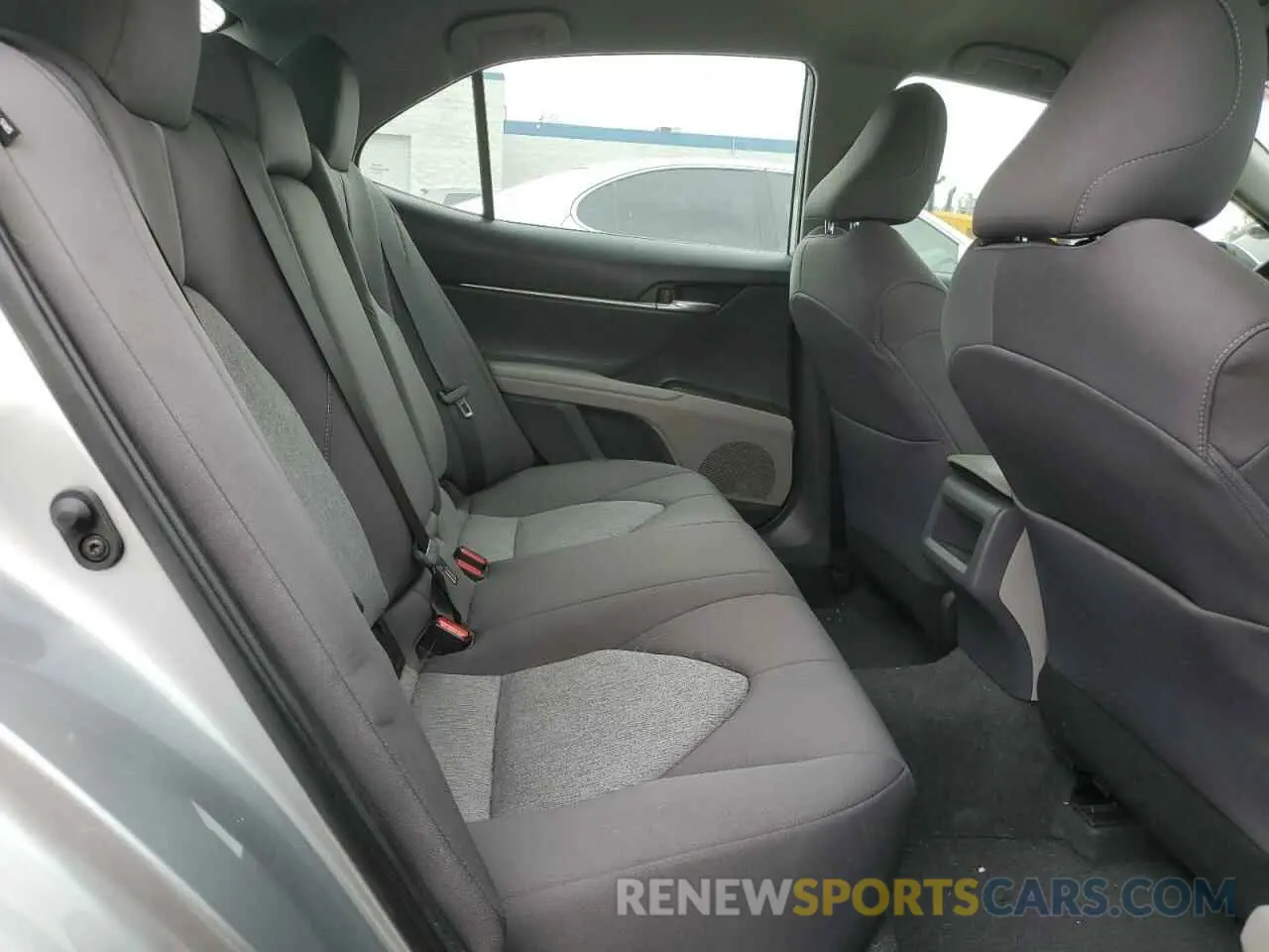 10 fotografías del automóvil dañado 4T1C11AKXNU671672 TOYOTA CAMRY 2022