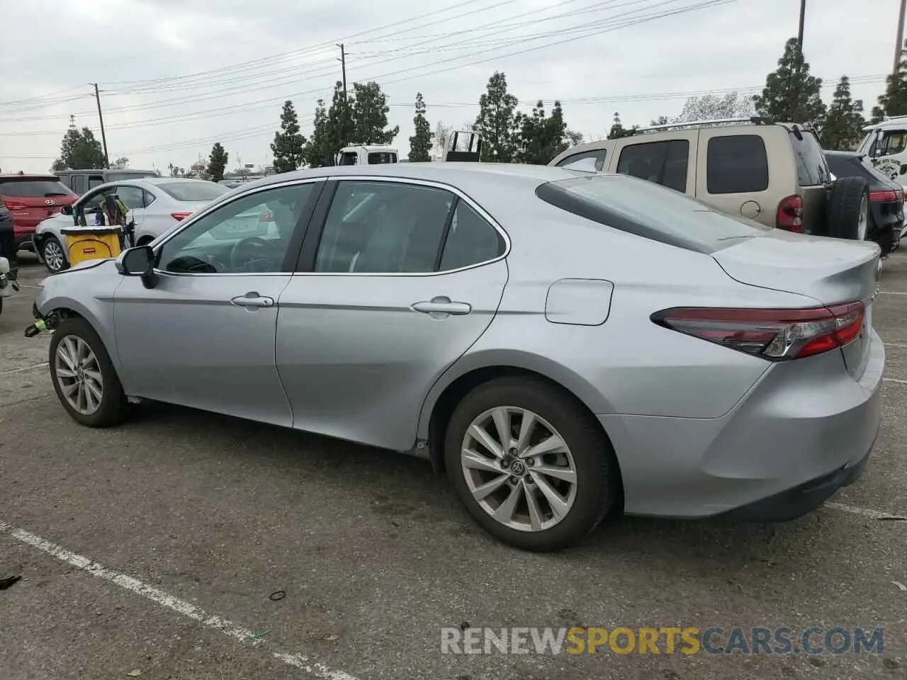 2 fotografías del automóvil dañado 4T1C11AKXNU671672 TOYOTA CAMRY 2022