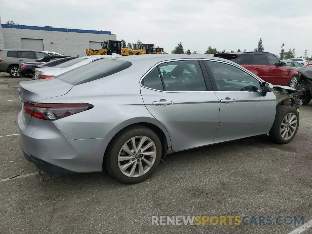 3 fotografías del automóvil dañado 4T1C11AKXNU671672 TOYOTA CAMRY 2022