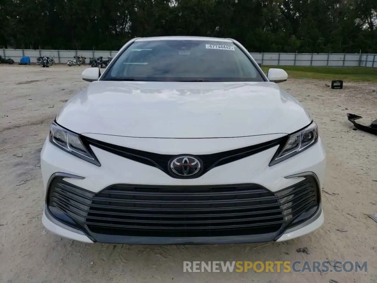 5 fotografías del automóvil dañado 4T1C11AKXNU684261 TOYOTA CAMRY 2022