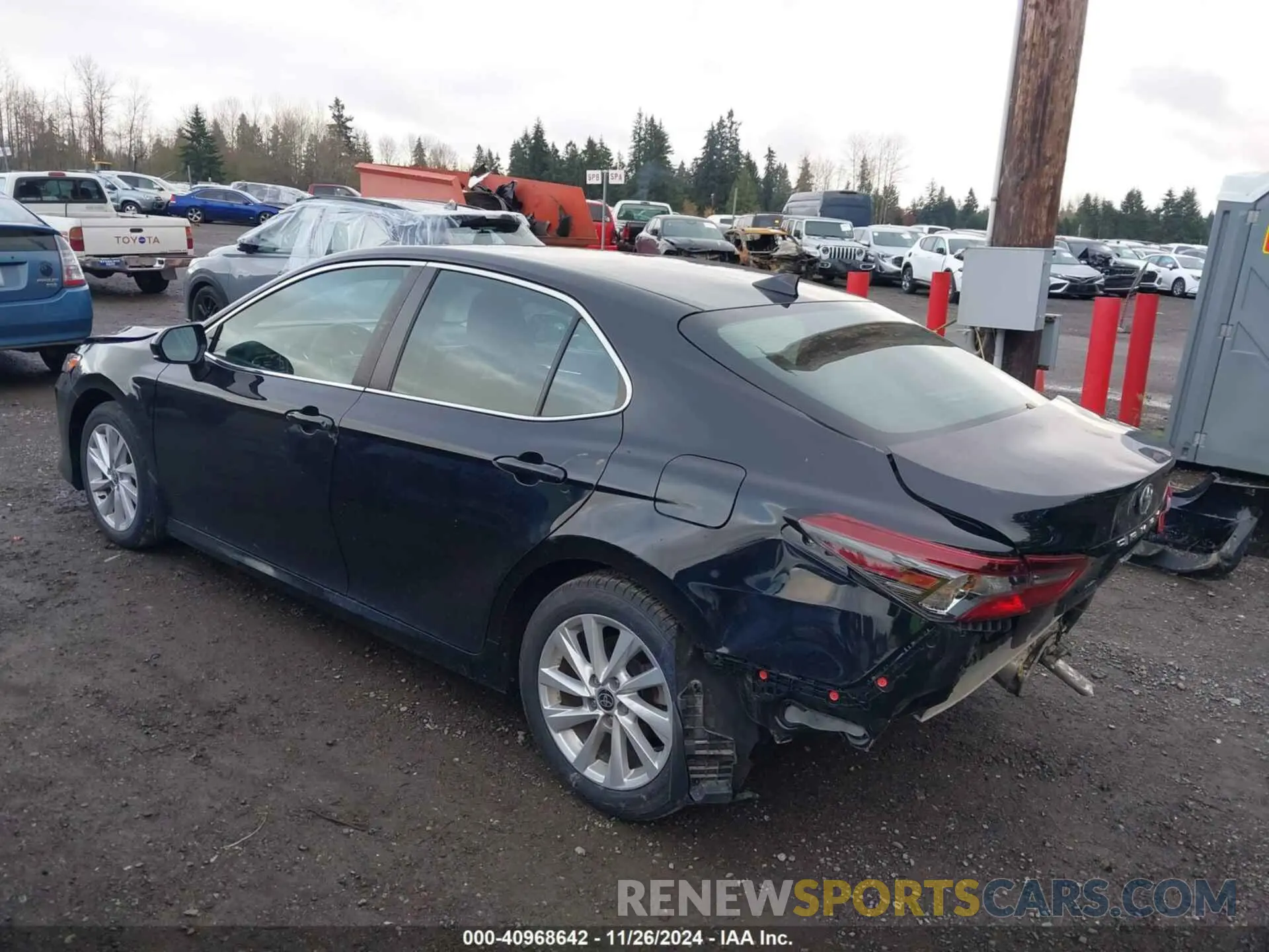 3 fotografías del automóvil dañado 4T1C11AKXNU705240 TOYOTA CAMRY 2022