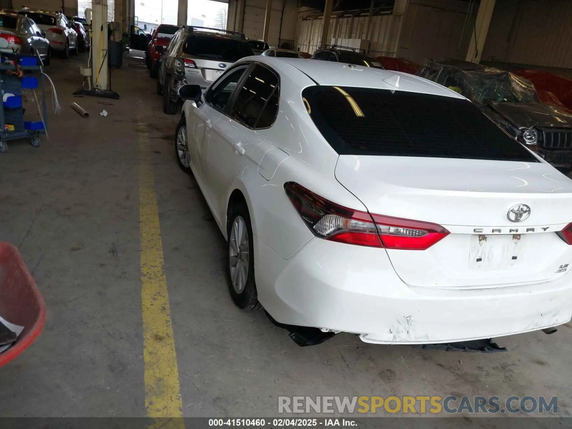 3 fotografías del automóvil dañado 4T1C11BK1NU054269 TOYOTA CAMRY 2022