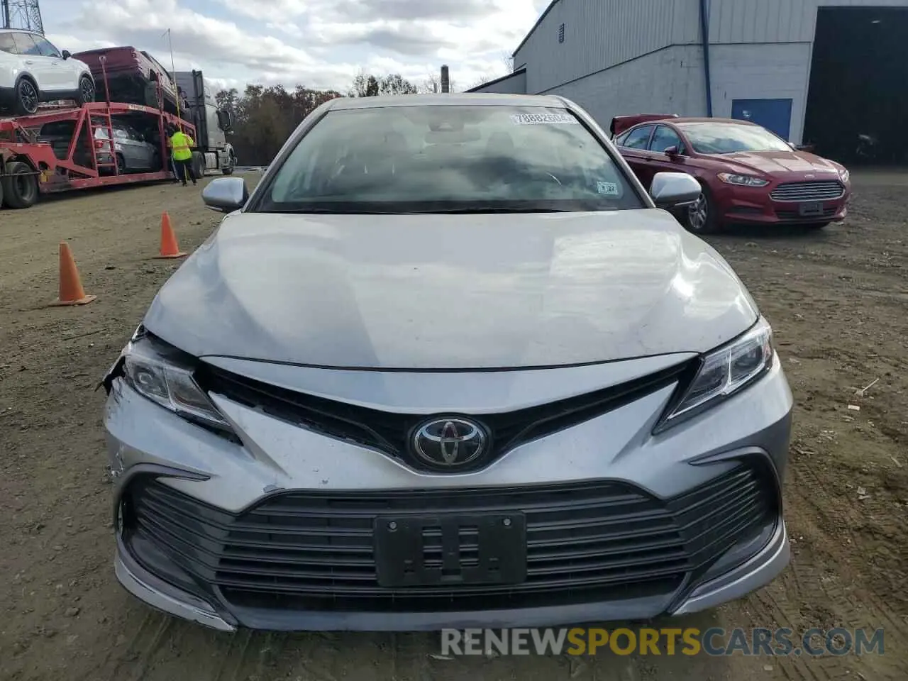 5 fotografías del automóvil dañado 4T1C11BK5NU063279 TOYOTA CAMRY 2022