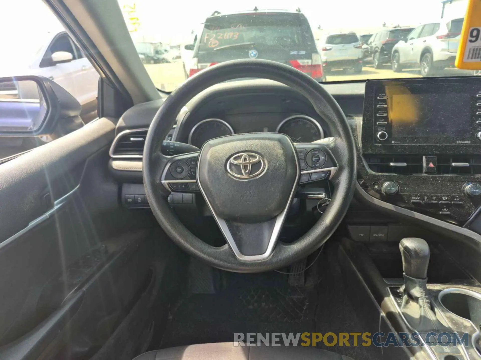 30 fotografías del automóvil dañado 4T1C11BK8NU058531 TOYOTA CAMRY 2022