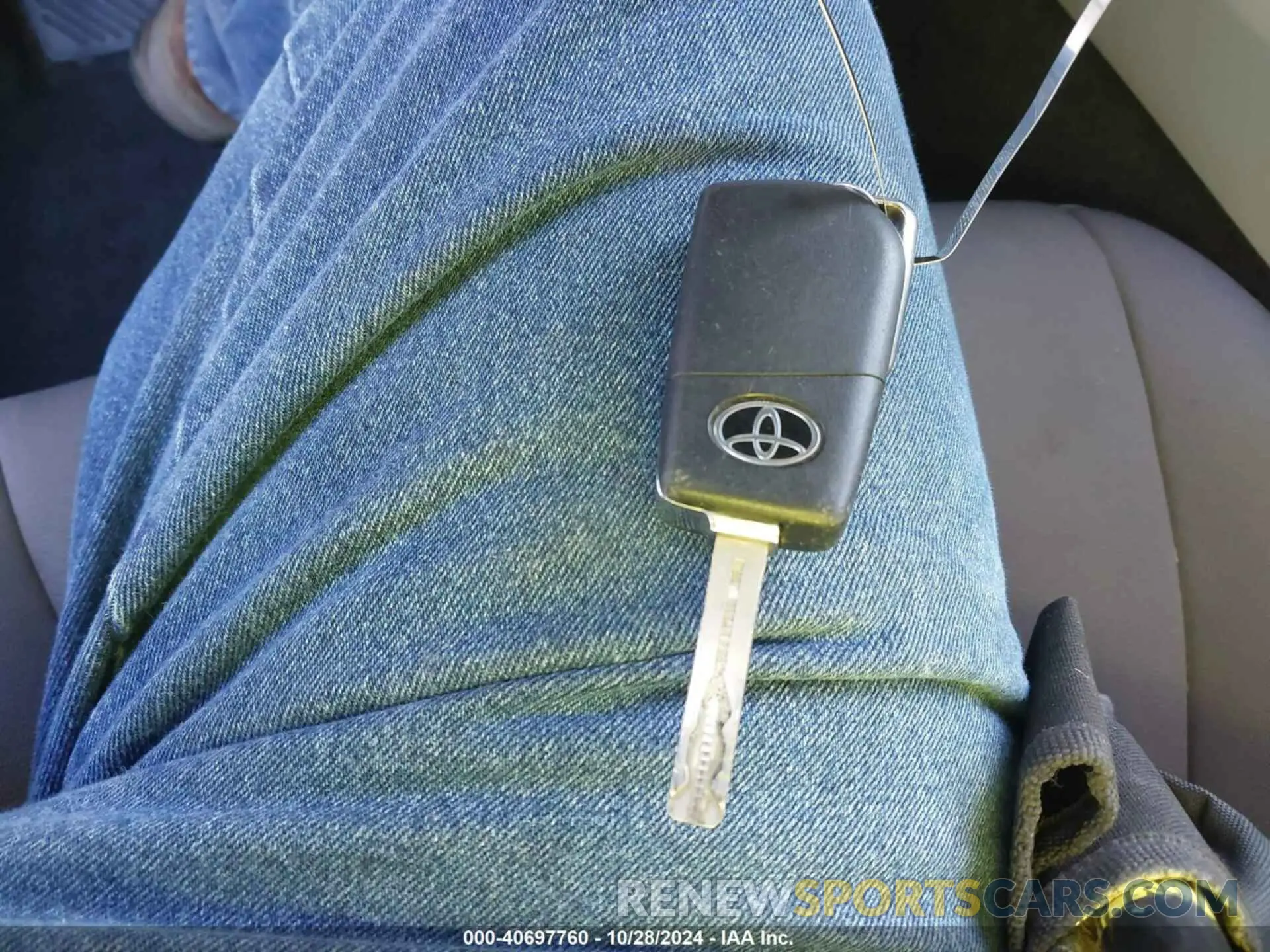 11 fotografías del automóvil dañado 4T1C11BKXNU063858 TOYOTA CAMRY 2022