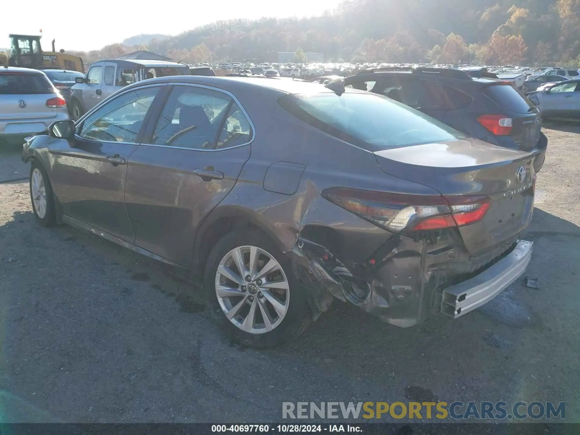 3 fotografías del automóvil dañado 4T1C11BKXNU063858 TOYOTA CAMRY 2022