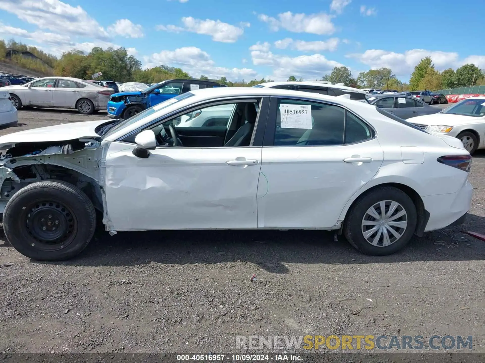 14 fotografías del automóvil dañado 4T1C31AK0NU573308 TOYOTA CAMRY 2022