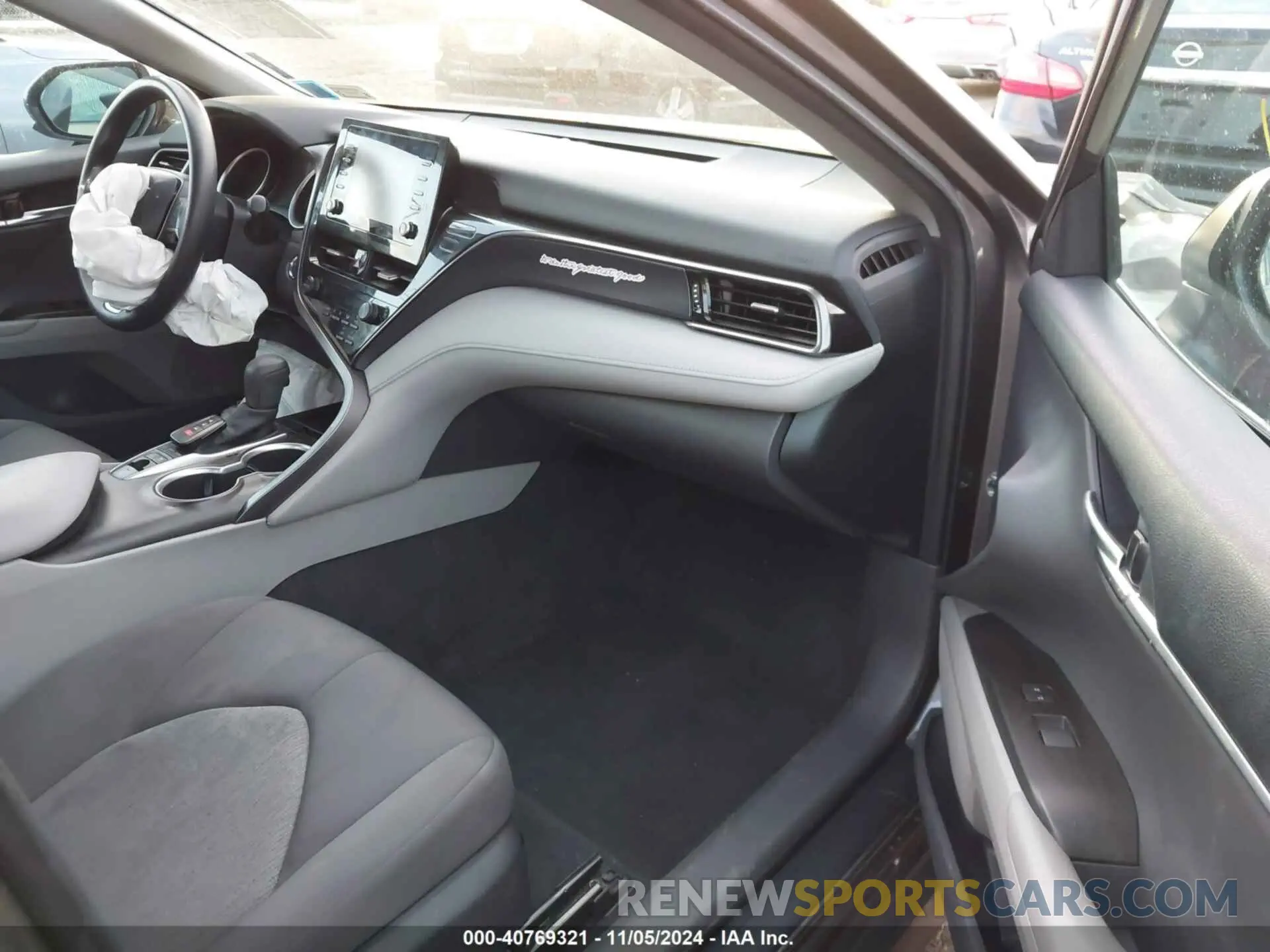 5 fotografías del automóvil dañado 4T1C31AK4NU594078 TOYOTA CAMRY 2022