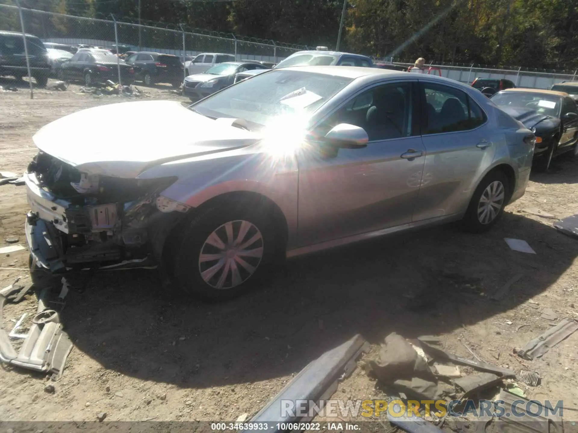 2 fotografías del automóvil dañado 4T1C31AK5NU572803 TOYOTA CAMRY 2022