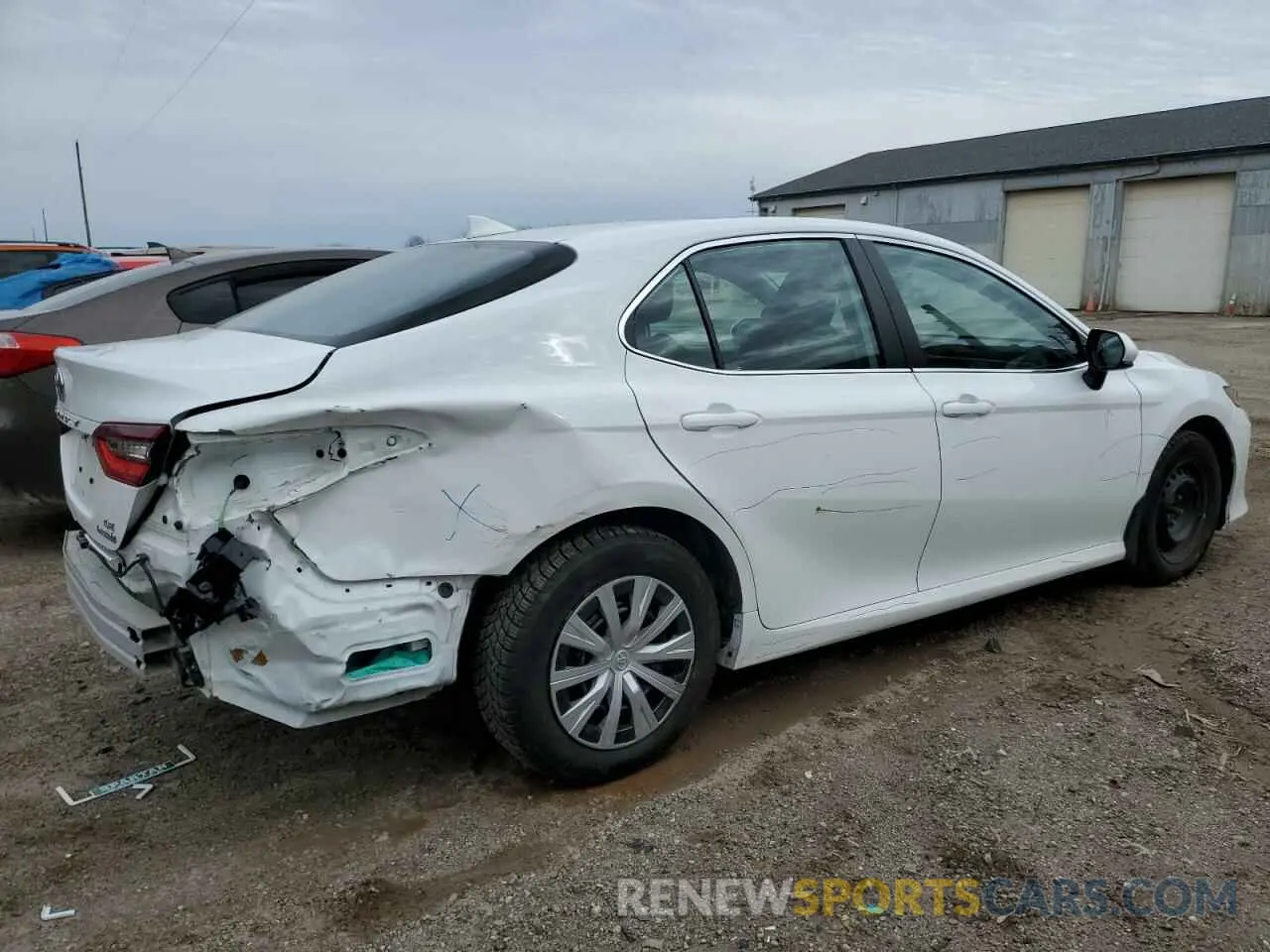 3 fotografías del automóvil dañado 4T1C31AK5NU577791 TOYOTA CAMRY 2022