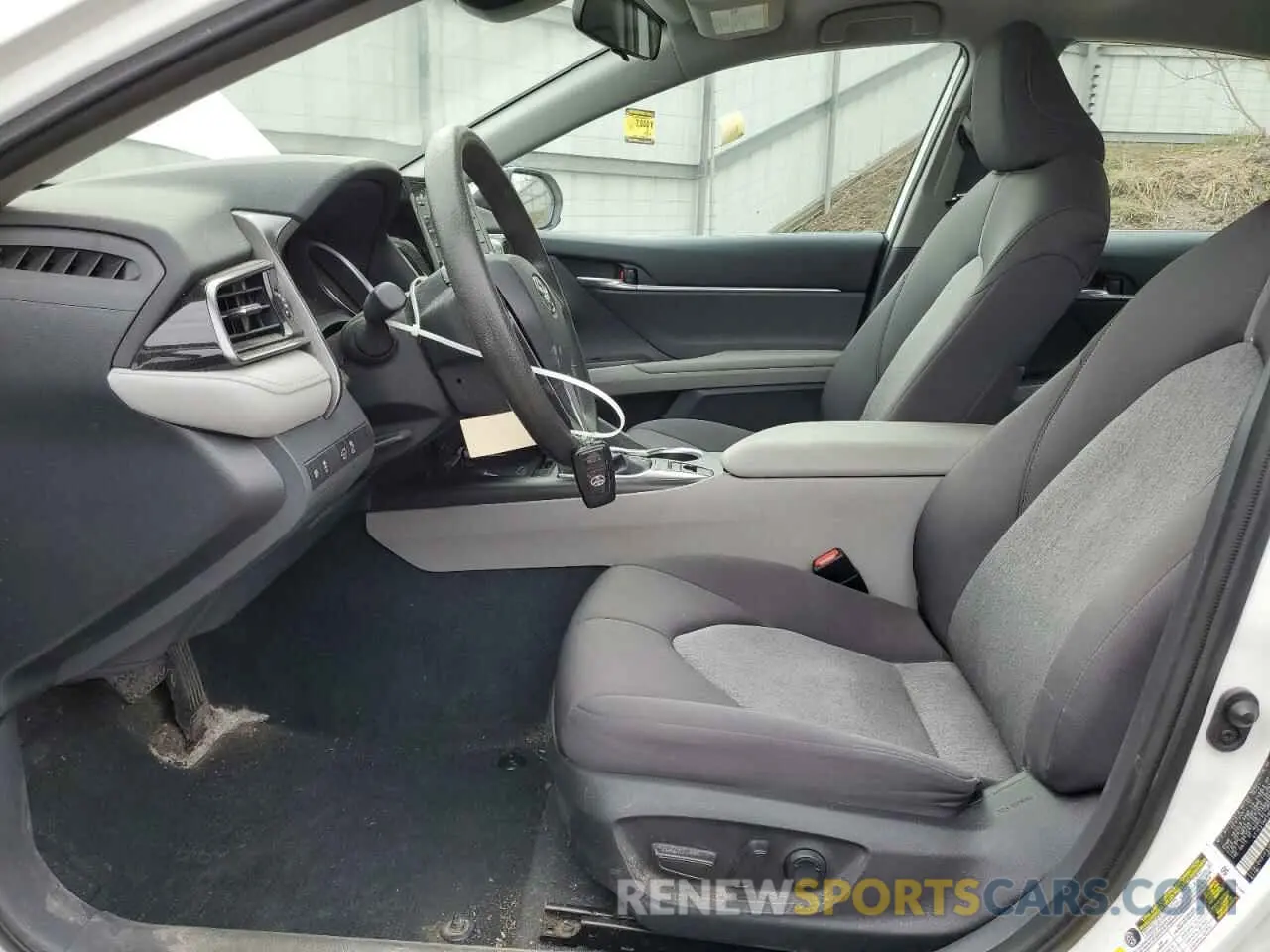 7 fotografías del automóvil dañado 4T1C31AK5NU577791 TOYOTA CAMRY 2022