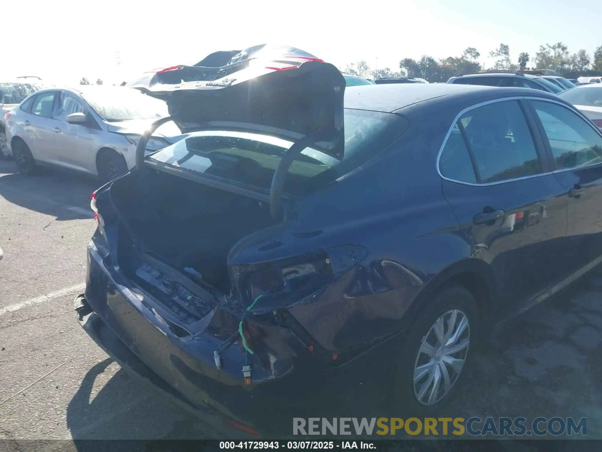 17 fotografías del automóvil dañado 4T1C31AK7NU042879 TOYOTA CAMRY 2022