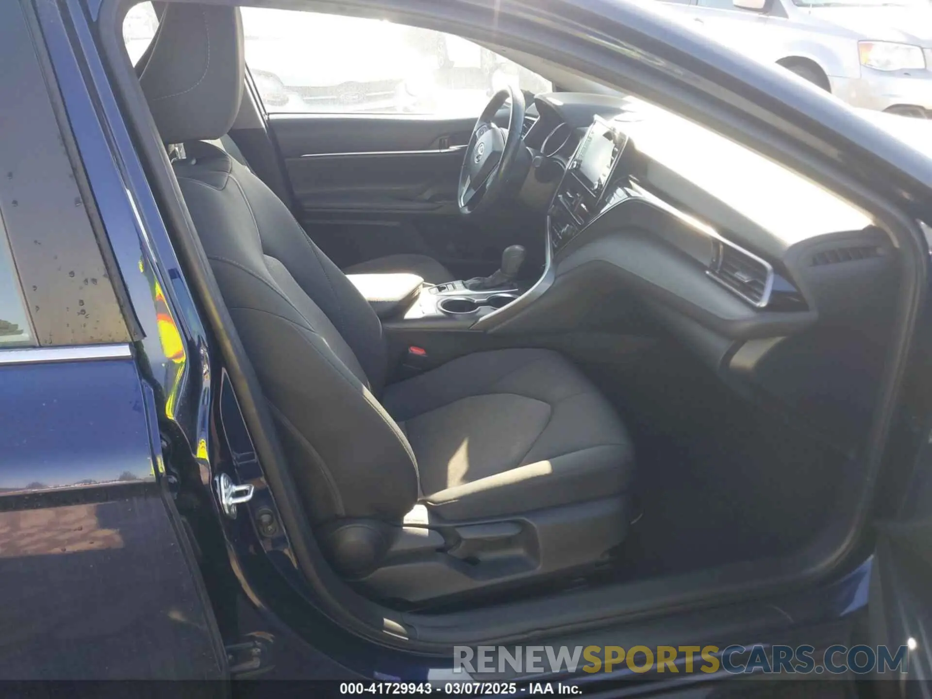 5 fotografías del automóvil dañado 4T1C31AK7NU042879 TOYOTA CAMRY 2022