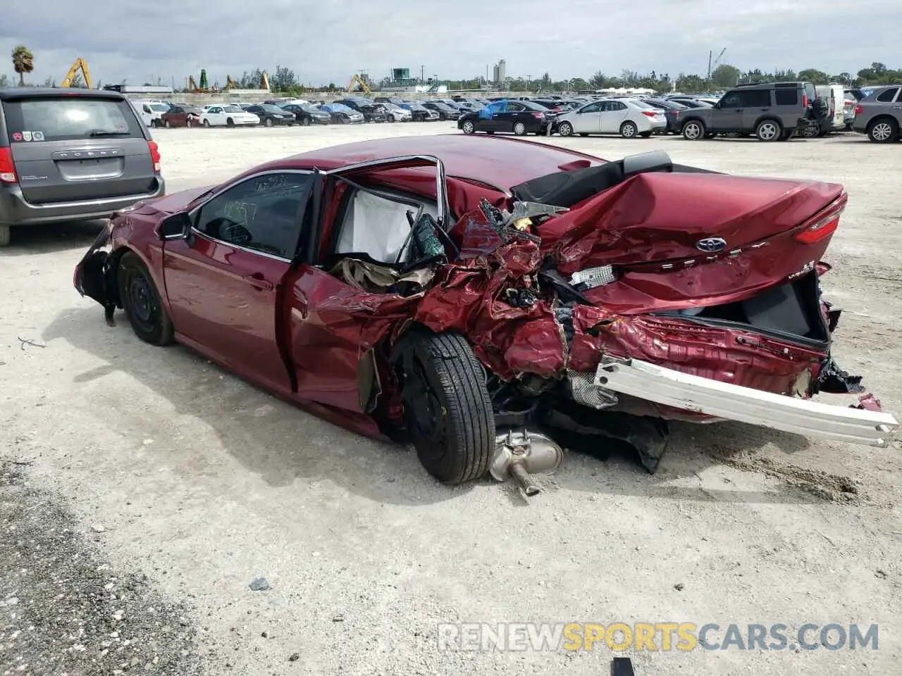 3 fotografías del automóvil dañado 4T1C31AK7NU572236 TOYOTA CAMRY 2022
