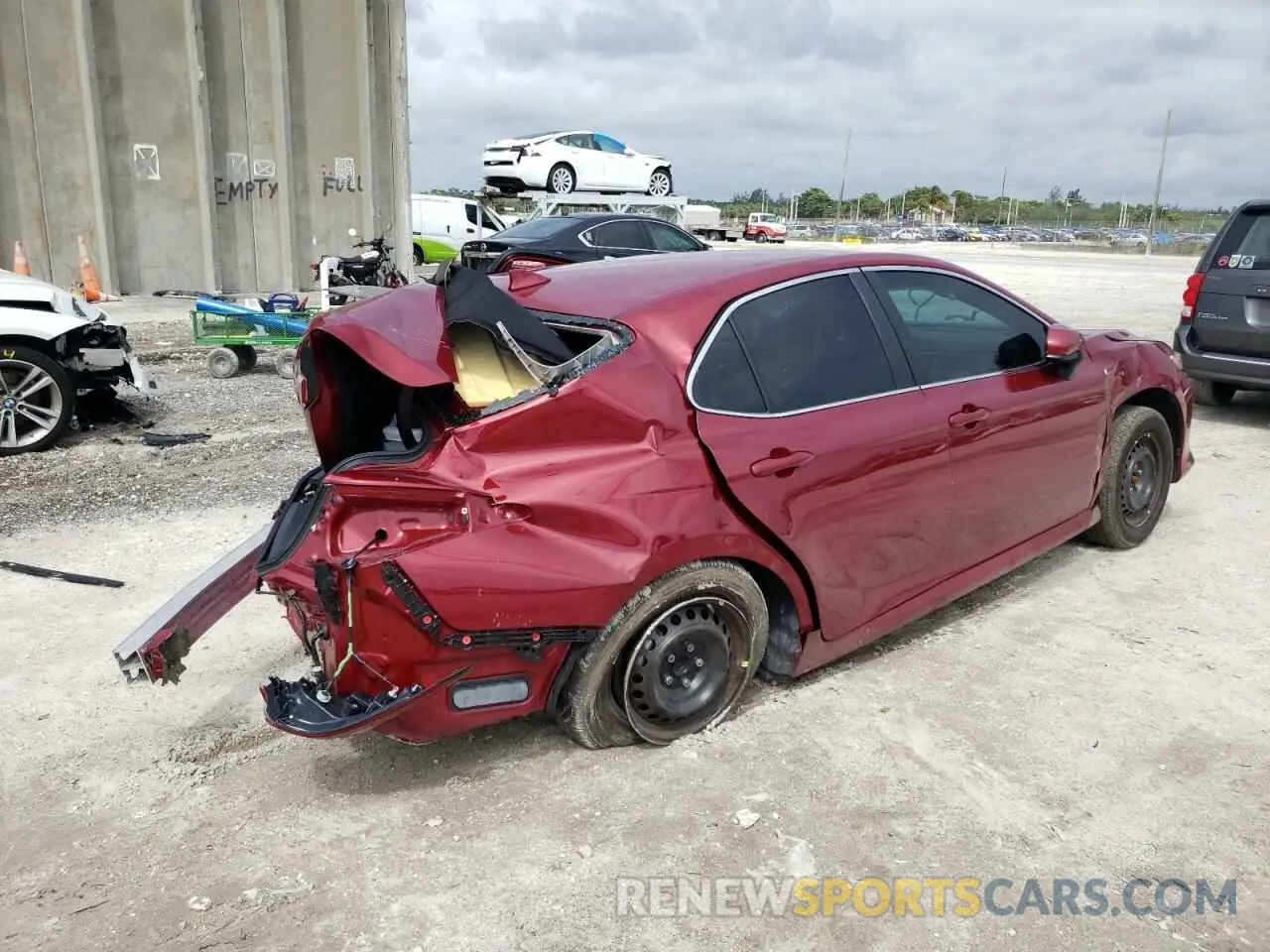 4 fotografías del automóvil dañado 4T1C31AK7NU572236 TOYOTA CAMRY 2022