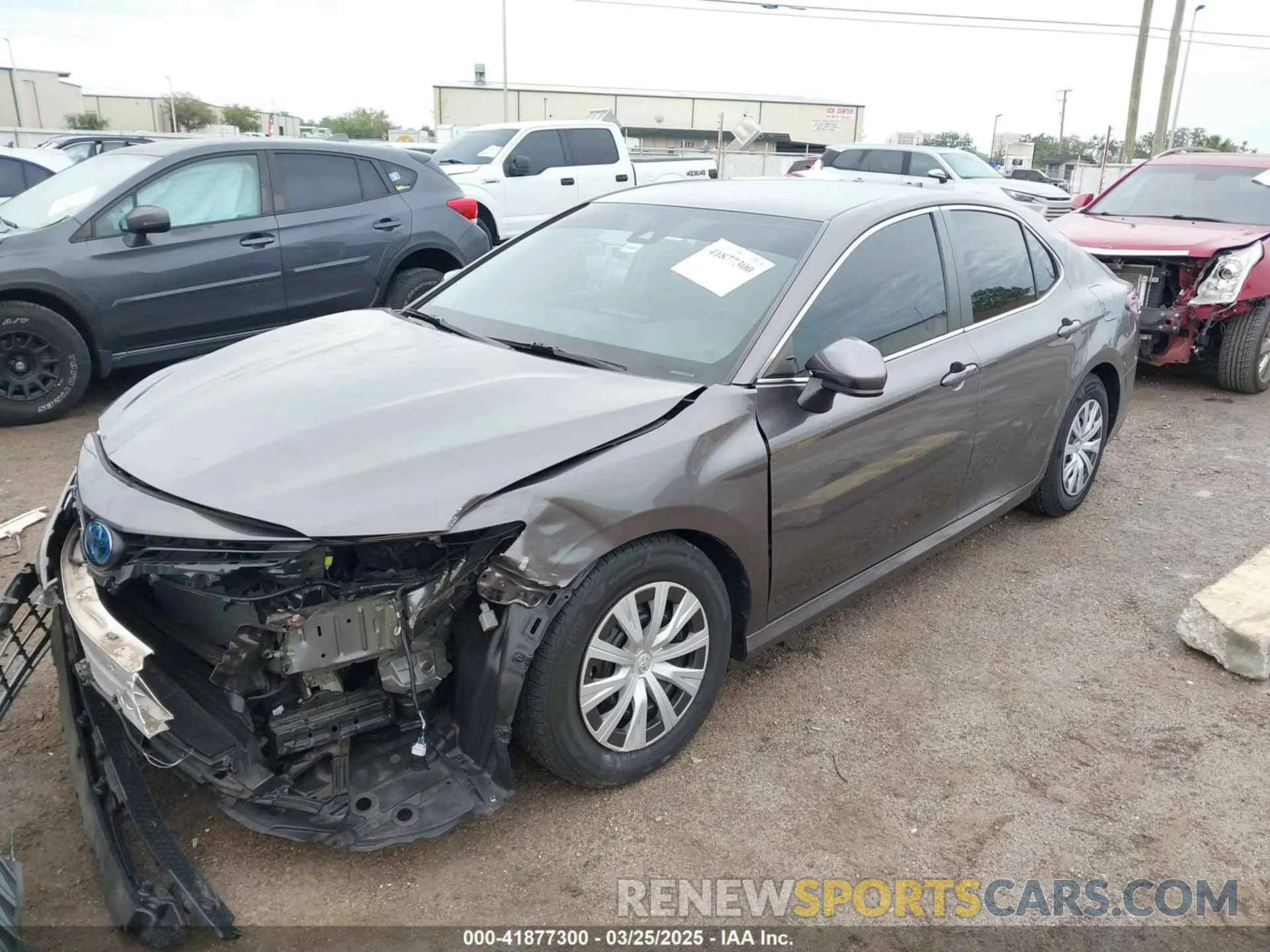 2 fotografías del automóvil dañado 4T1C31AK8NU577171 TOYOTA CAMRY 2022
