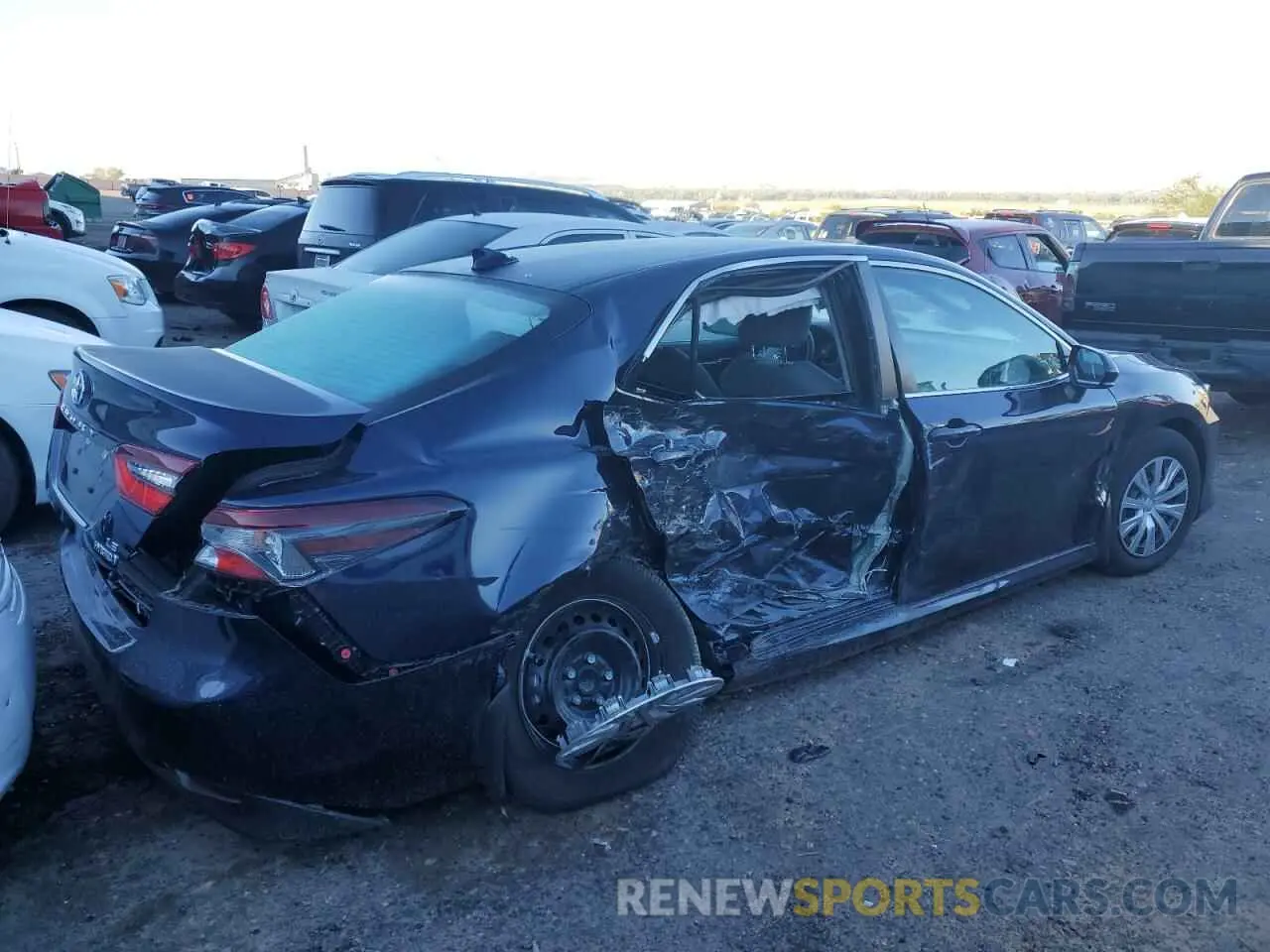 4 fotografías del automóvil dañado 4T1C31AK9NU040602 TOYOTA CAMRY 2022