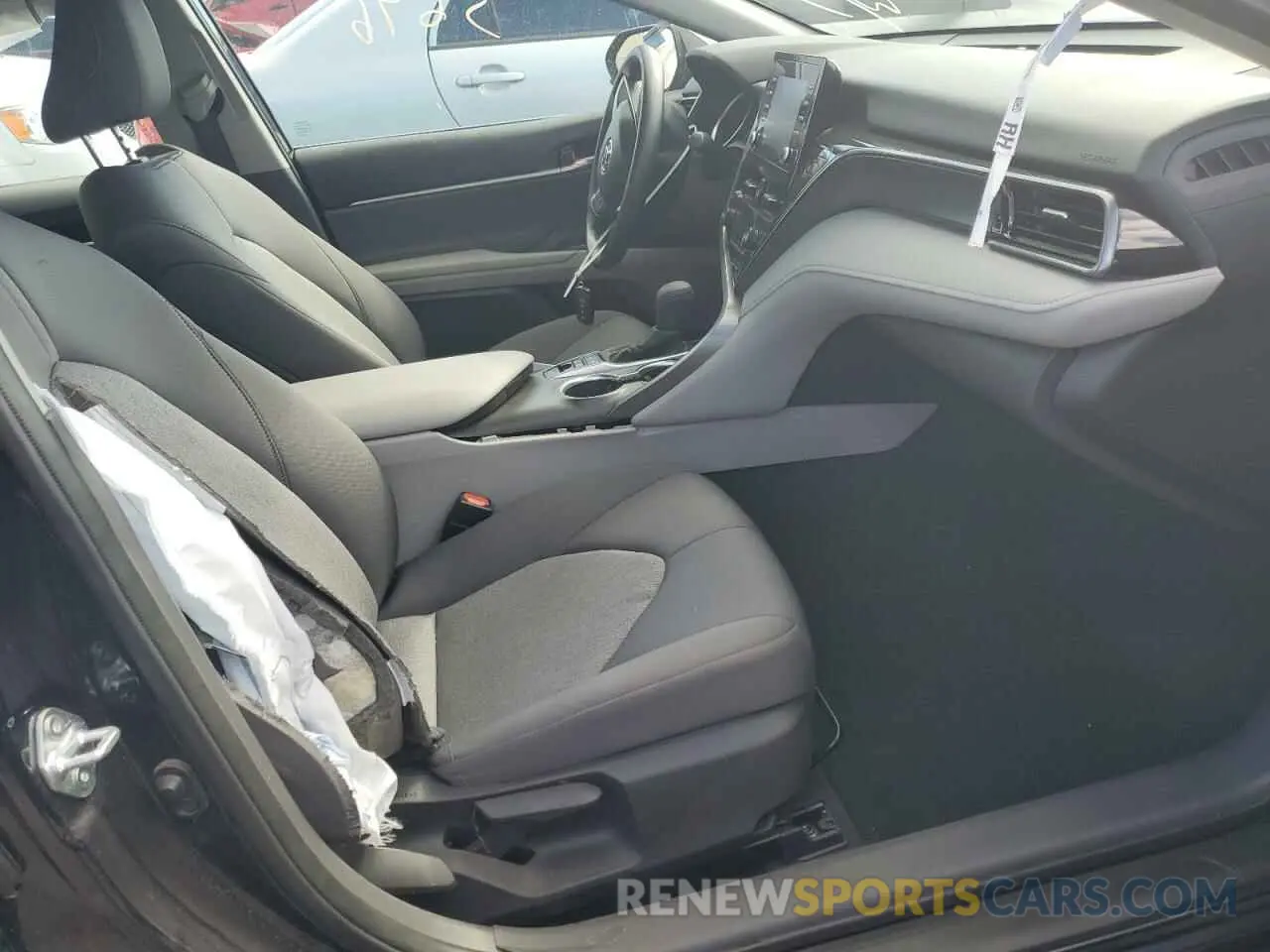 5 fotografías del automóvil dañado 4T1C31AK9NU040602 TOYOTA CAMRY 2022