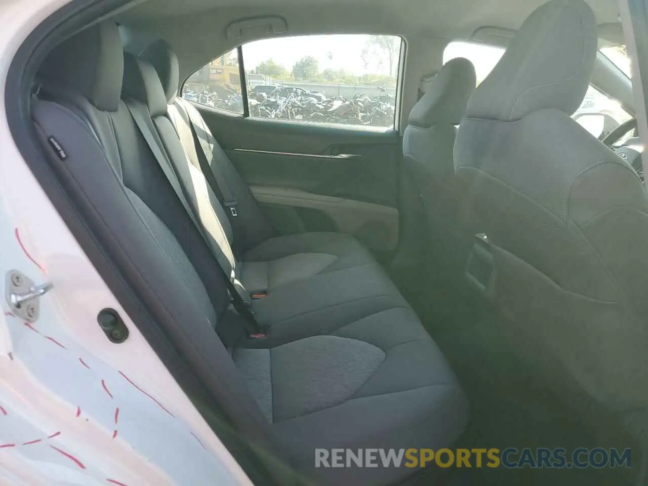 10 fotografías del automóvil dañado 4T1C31AK9NU570178 TOYOTA CAMRY 2022