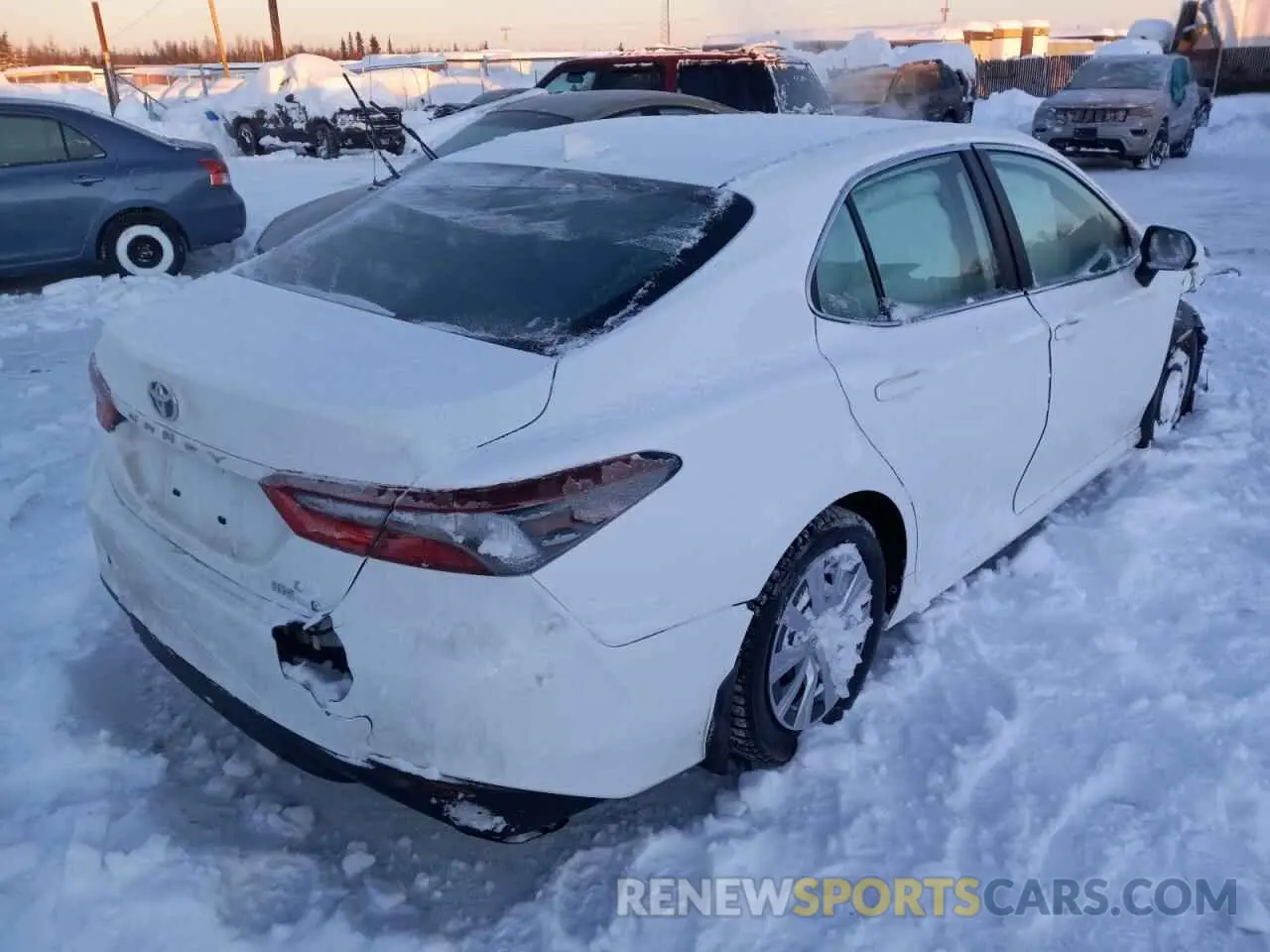 4 fotografías del automóvil dañado 4T1C31AK9NU574862 TOYOTA CAMRY 2022