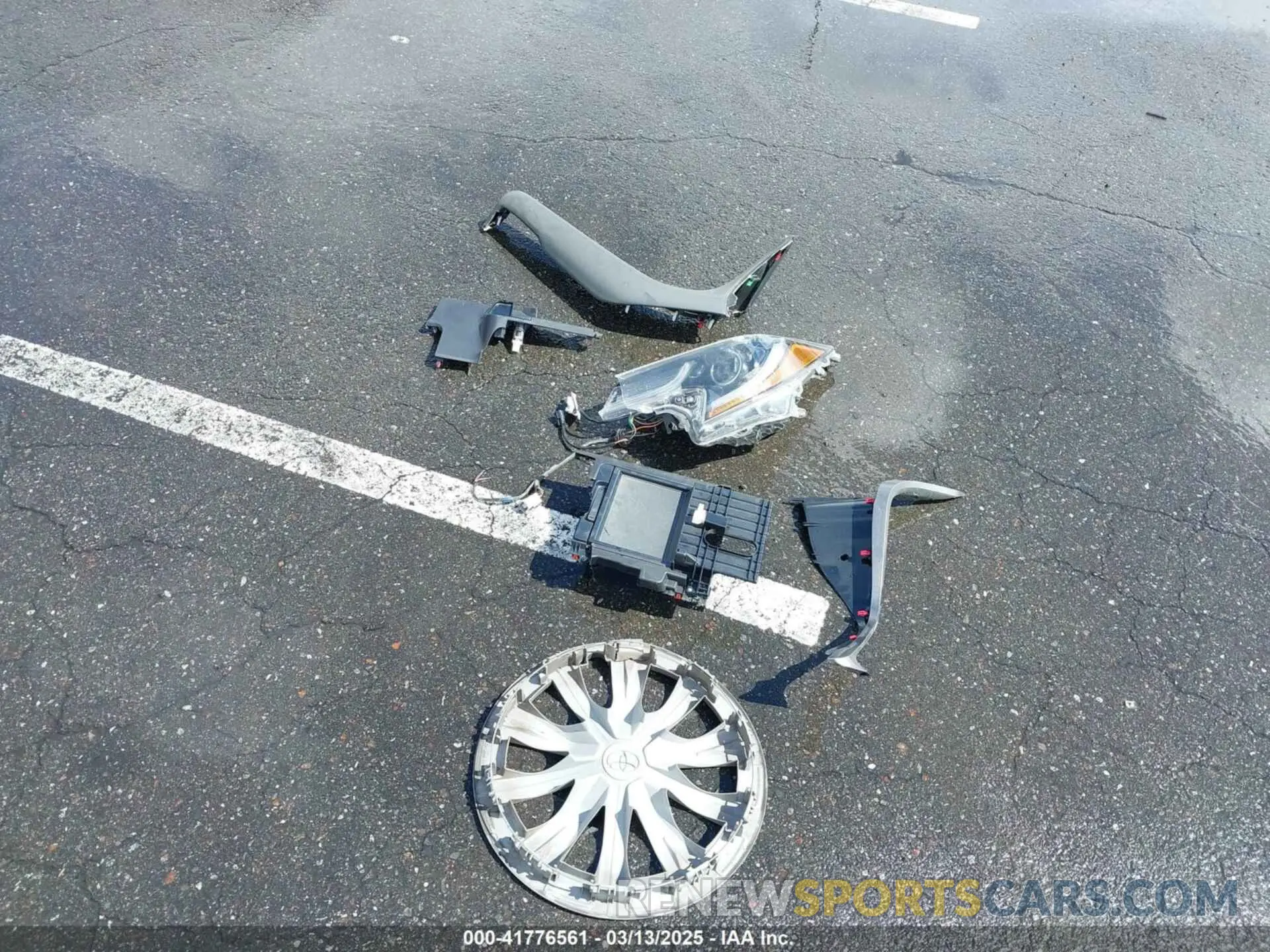12 fotografías del automóvil dañado 4T1C31AK9NU576935 TOYOTA CAMRY 2022