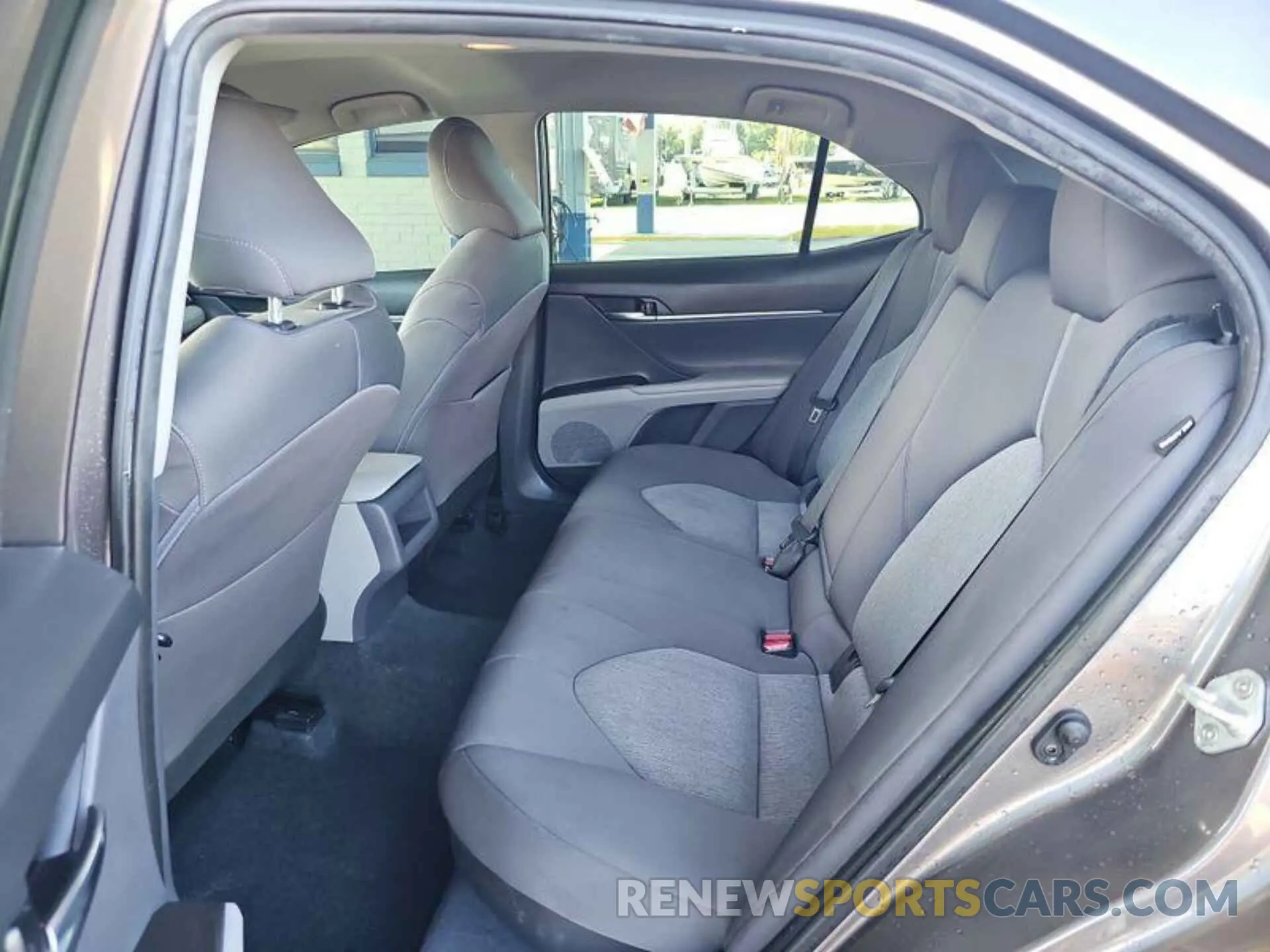 2 fotografías del automóvil dañado 4T1C31AK9NU580158 TOYOTA CAMRY 2022
