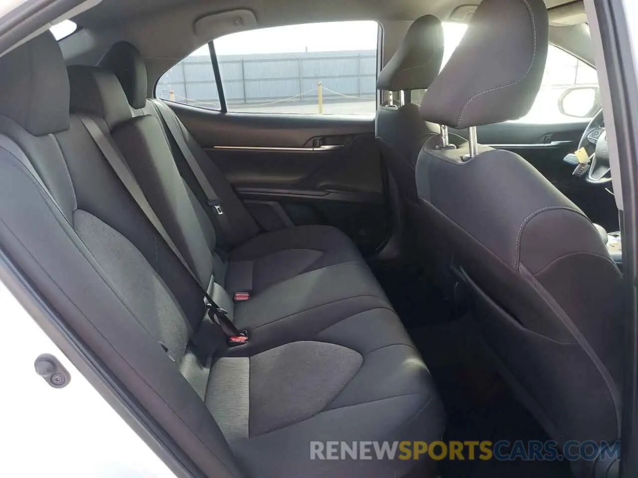 10 fotografías del automóvil dañado 4T1C31AKXNU595736 TOYOTA CAMRY 2022