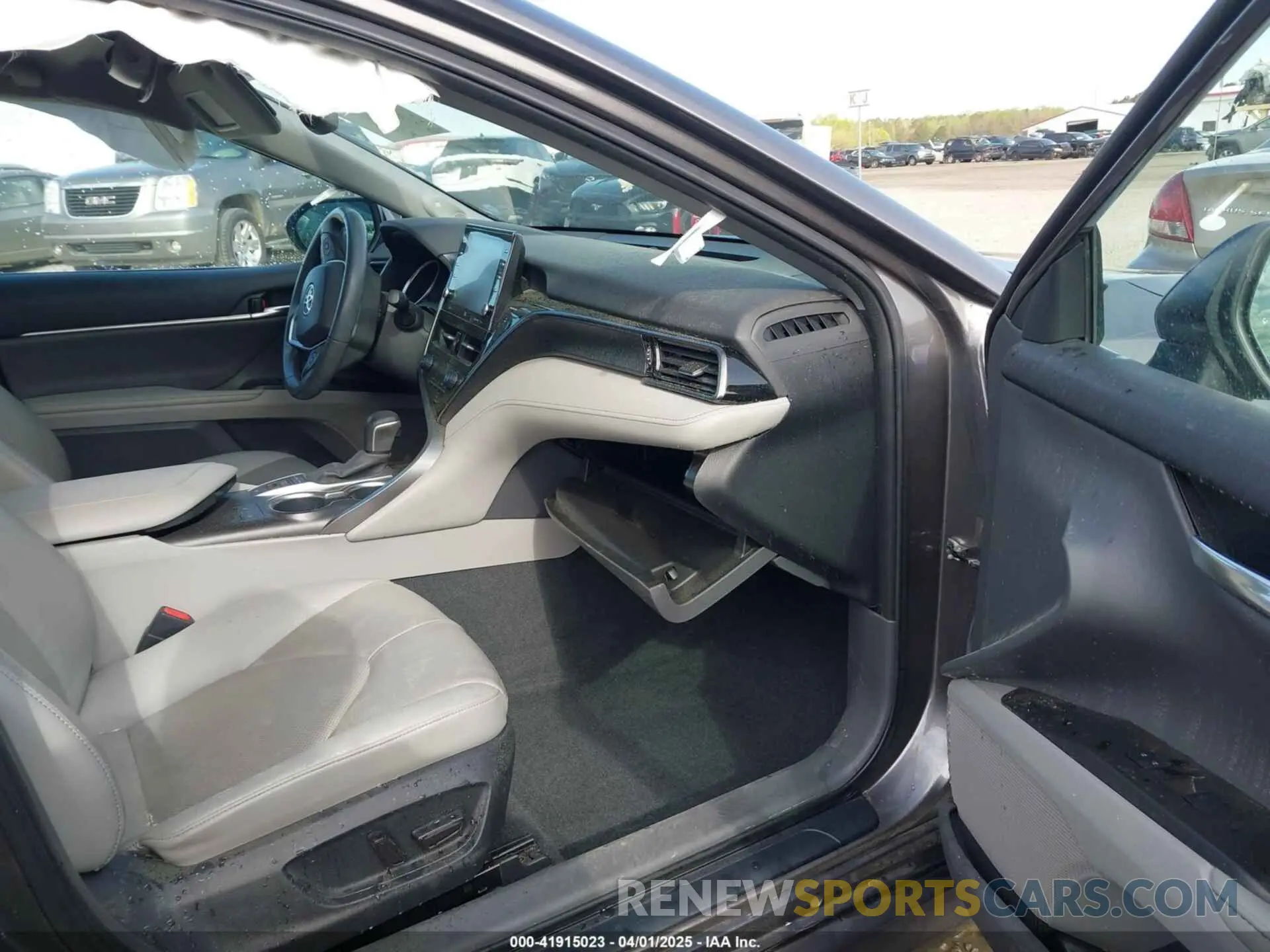 5 fotografías del automóvil dañado 4T1F11AK2NU030044 TOYOTA CAMRY 2022