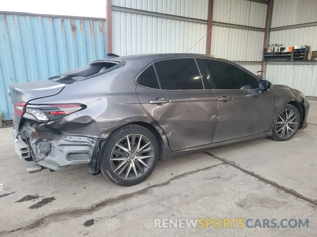 3 fotografías del automóvil dañado 4T1F11AK2NU030464 TOYOTA CAMRY 2022