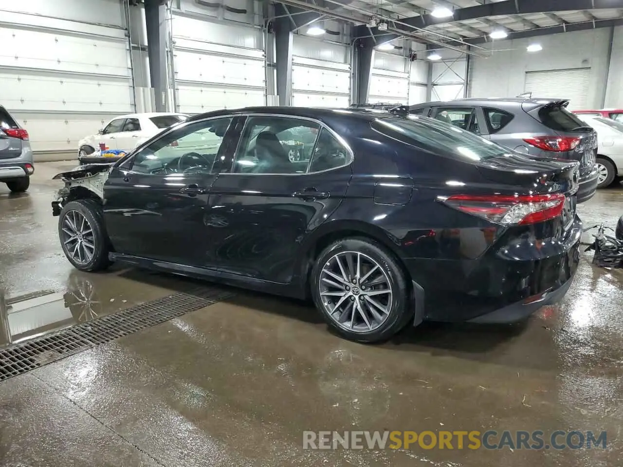 2 fotografías del automóvil dañado 4T1F11AK8NU064392 TOYOTA CAMRY 2022