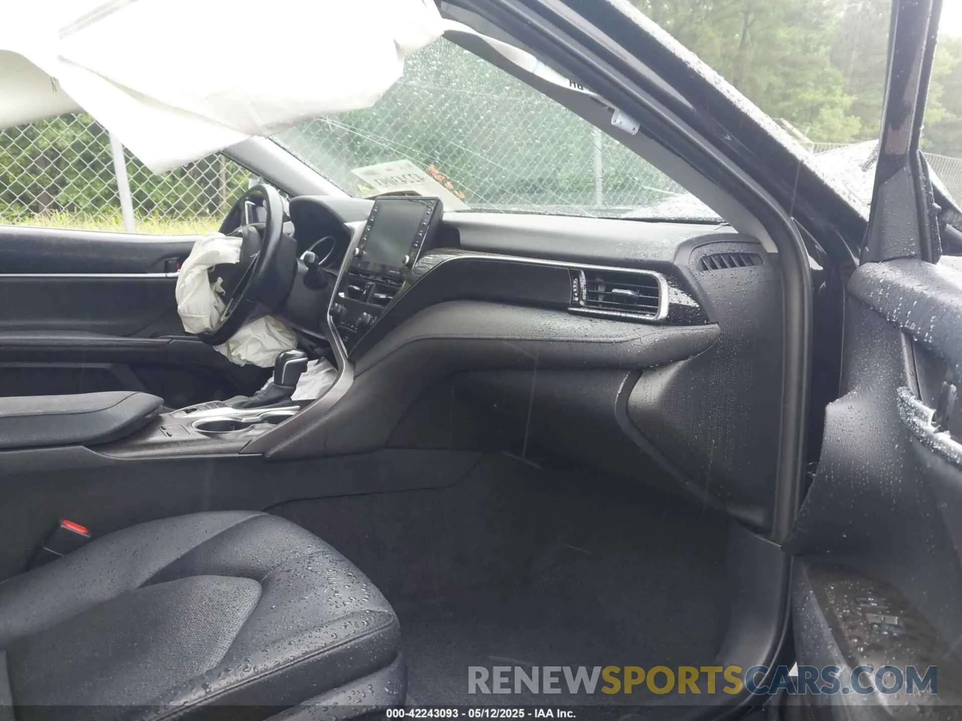 5 fotografías del automóvil dañado 4T1F11AK8NU076638 TOYOTA CAMRY 2022