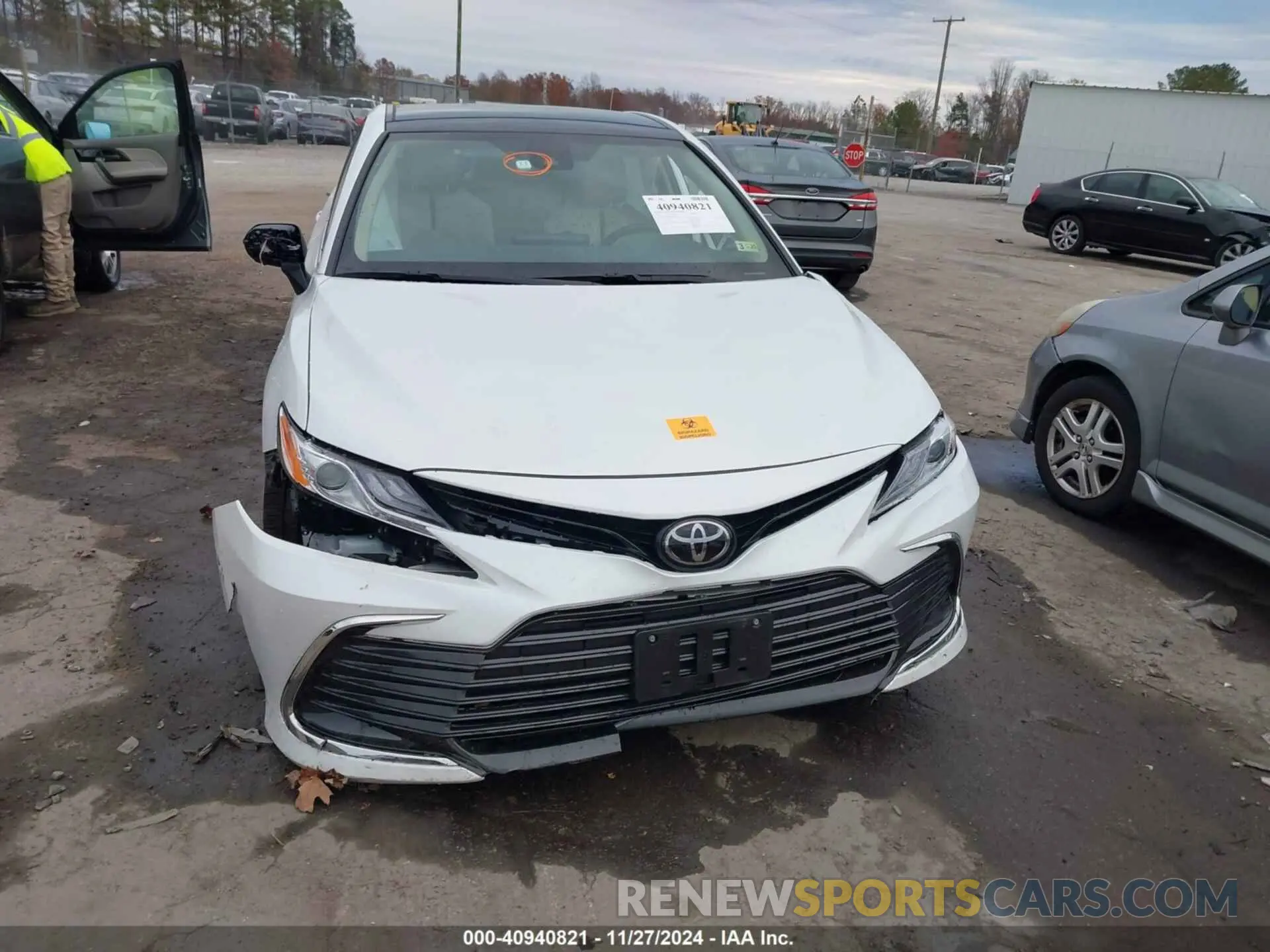 12 fotografías del automóvil dañado 4T1F11AK9NU028078 TOYOTA CAMRY 2022