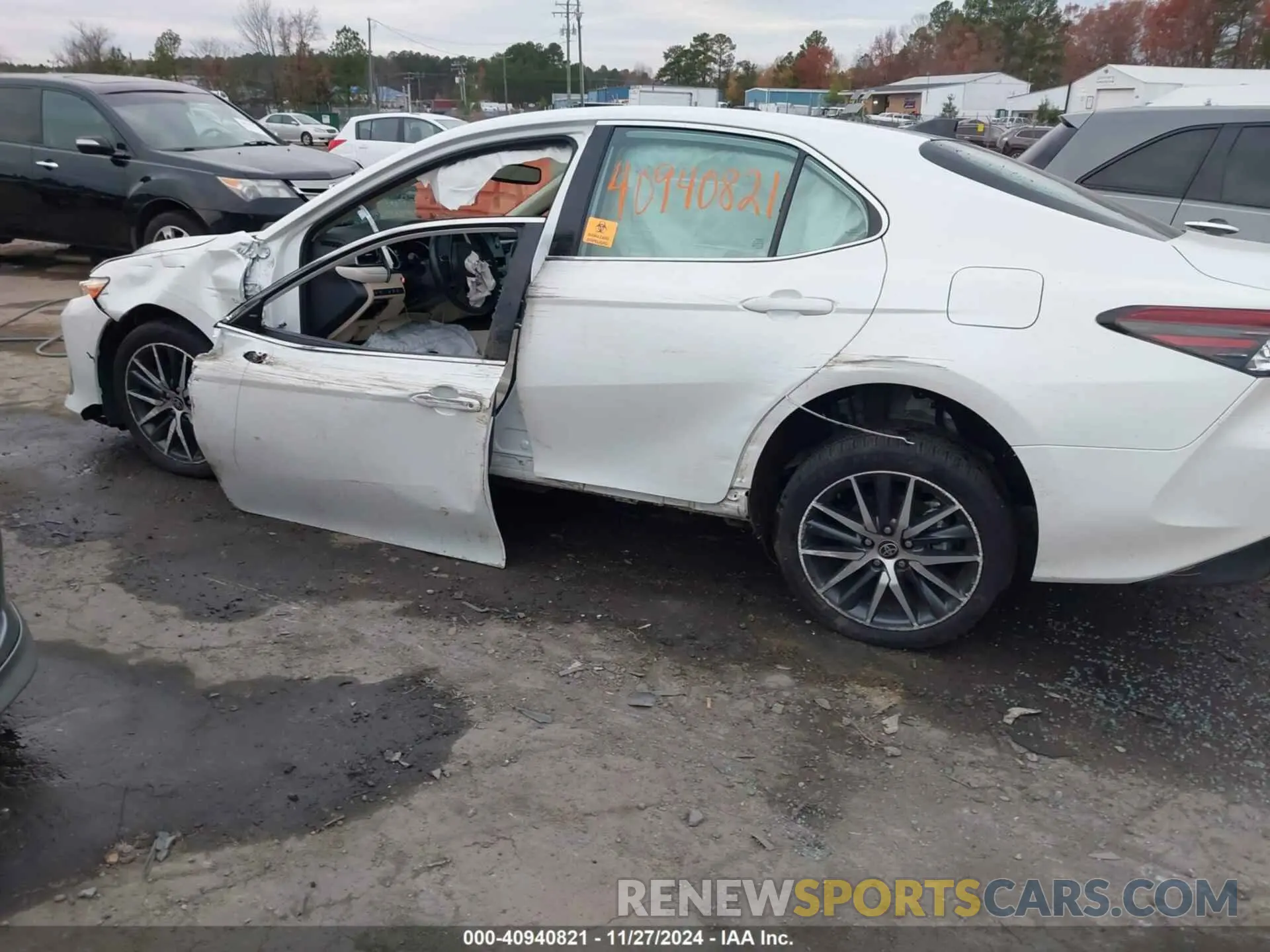 6 fotografías del automóvil dañado 4T1F11AK9NU028078 TOYOTA CAMRY 2022