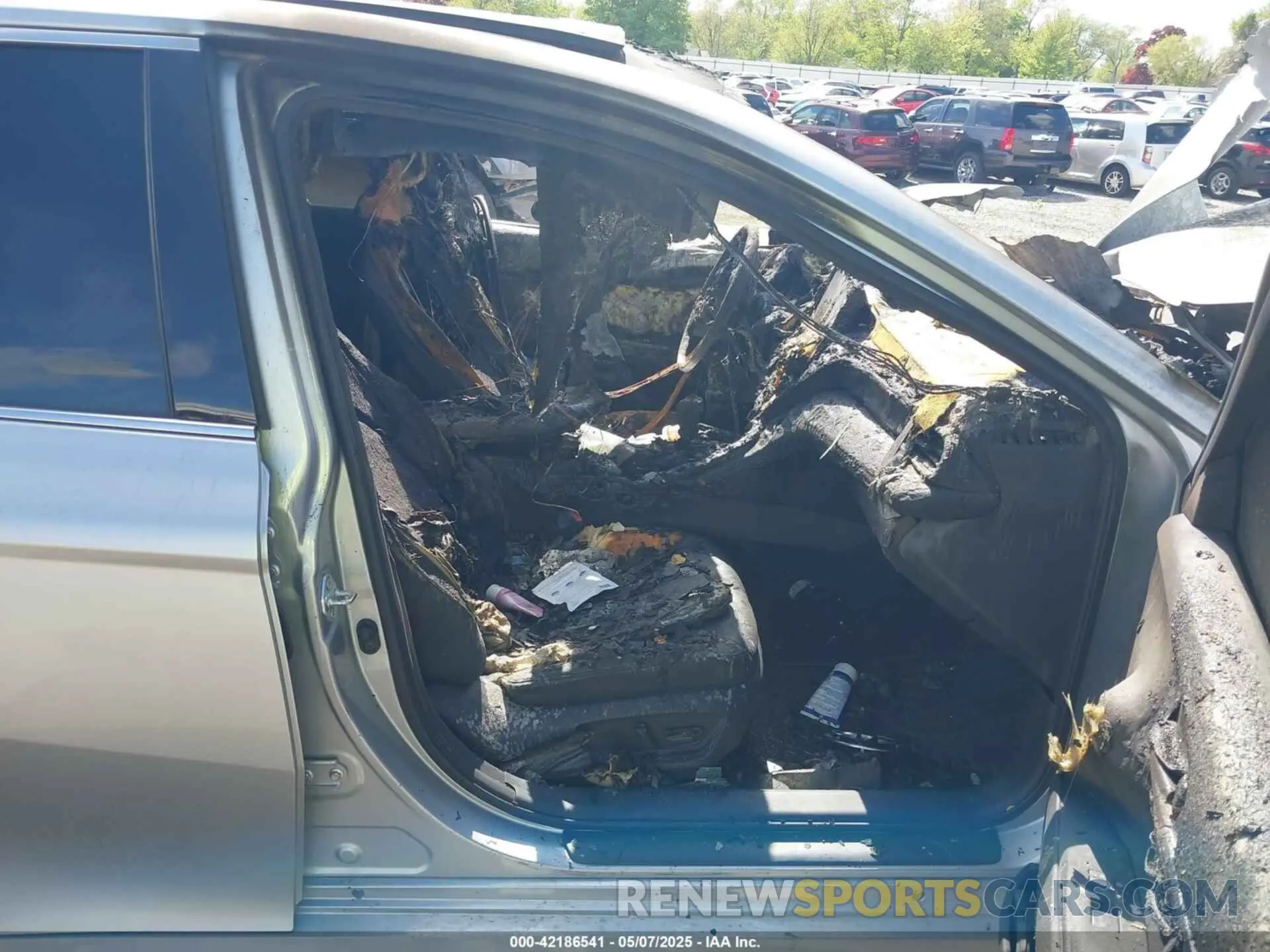 5 fotografías del automóvil dañado 4T1F11BK3NU054495 TOYOTA CAMRY 2022