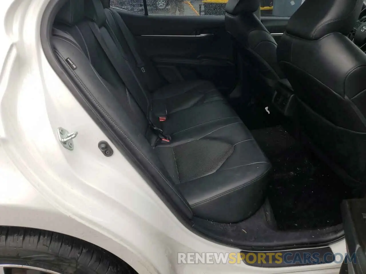10 fotografías del automóvil dañado 4T1F11BK4NU067496 TOYOTA CAMRY 2022