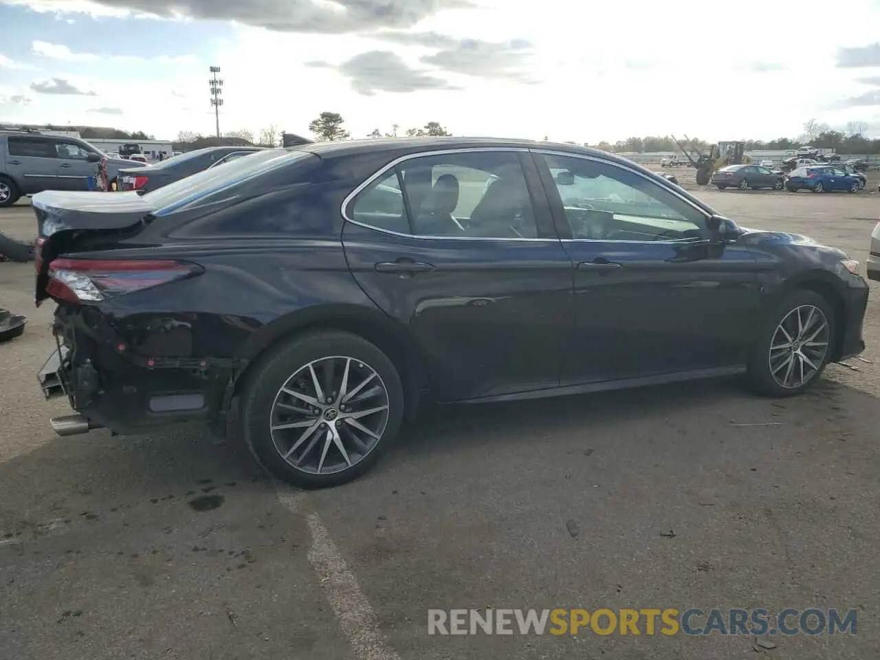 3 fotografías del automóvil dañado 4T1F11BK9NU055599 TOYOTA CAMRY 2022