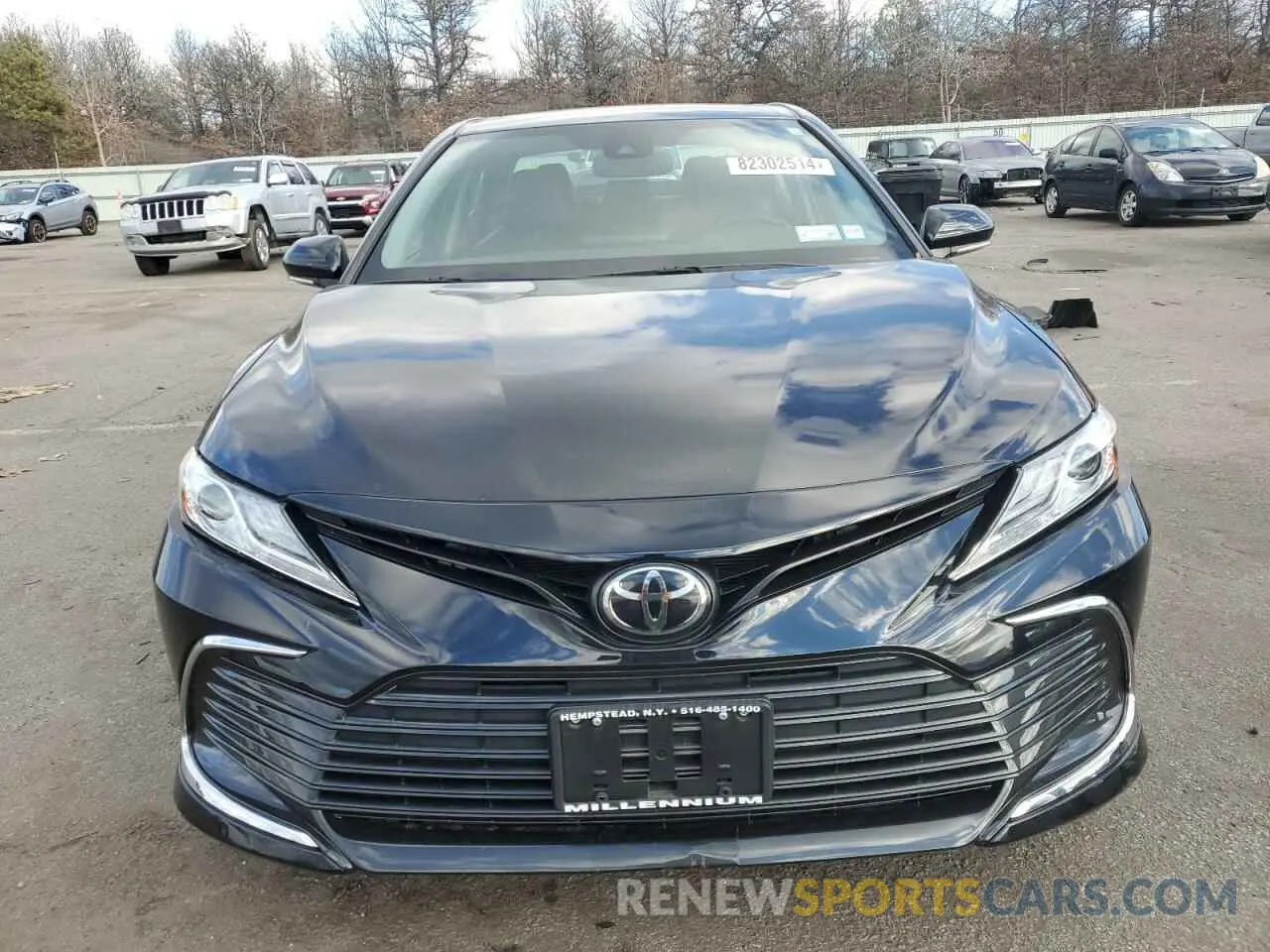 5 fotografías del automóvil dañado 4T1F11BK9NU055599 TOYOTA CAMRY 2022