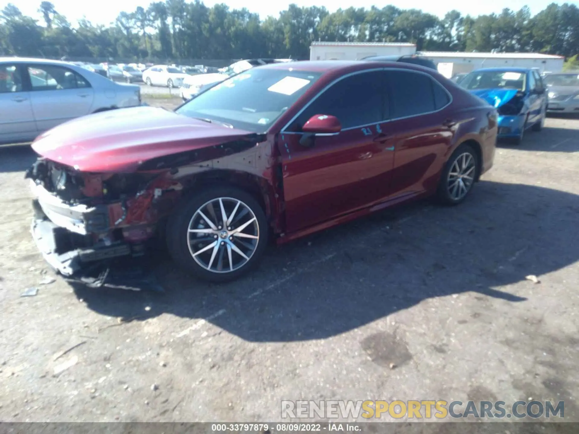 2 fotografías del automóvil dañado 4T1F11BKXNU053411 TOYOTA CAMRY 2022