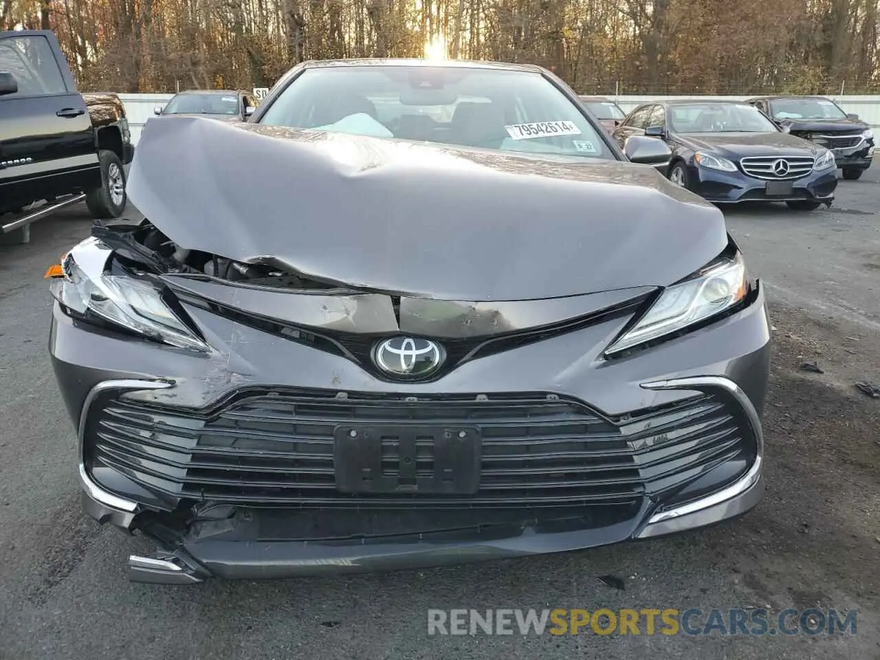 5 fotografías del automóvil dañado 4T1F11BKXNU063629 TOYOTA CAMRY 2022